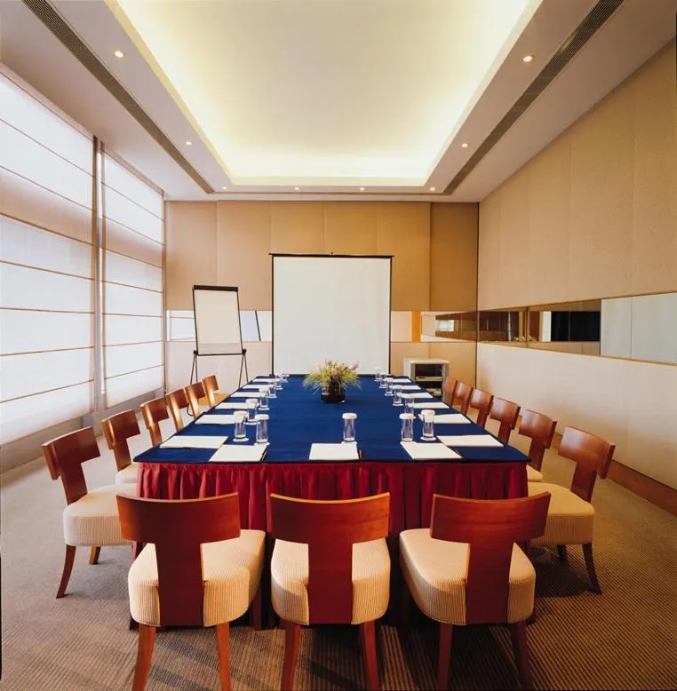 Meeting/conference room in Winland 800 Hotel - Formerly Mexan Harbour Hotel