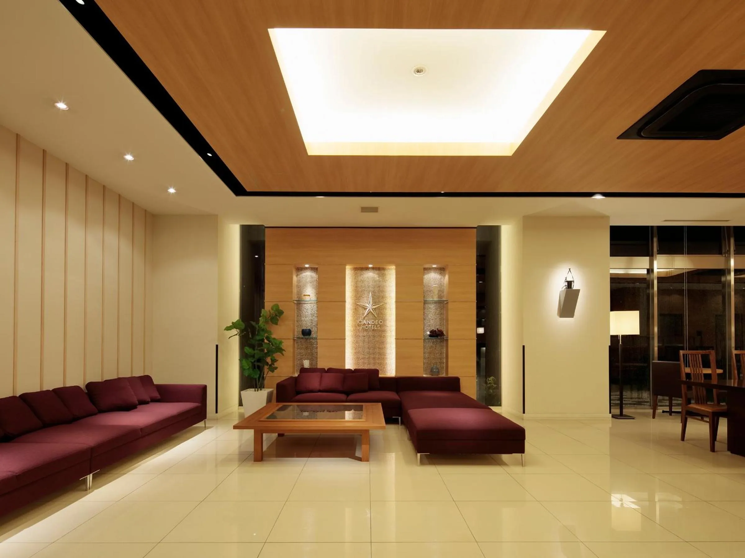 Lobby or reception in Candeo Hotels Ozu Kumamoto Airport