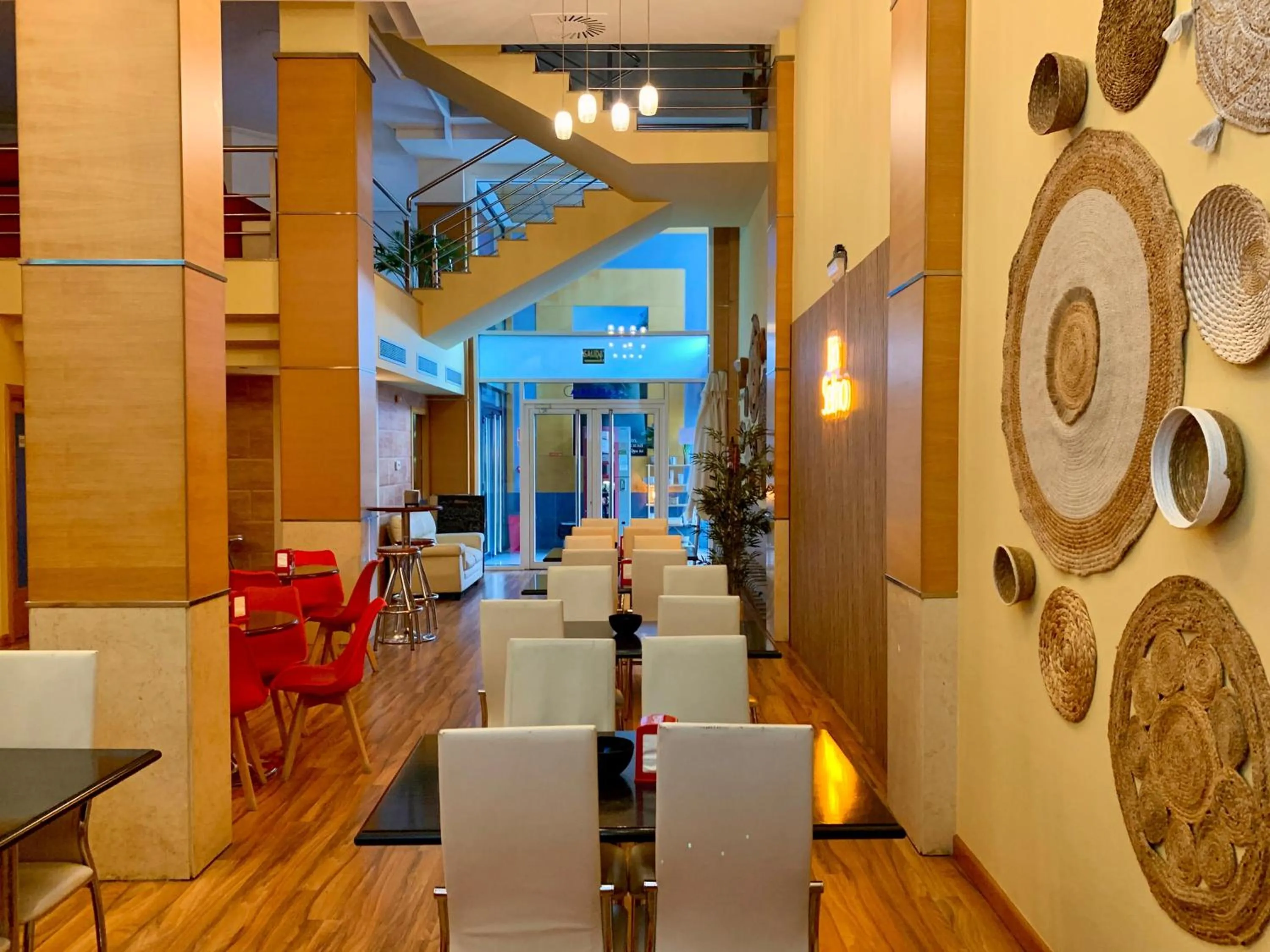 Restaurant/places to eat in Hostal RIO SELMO