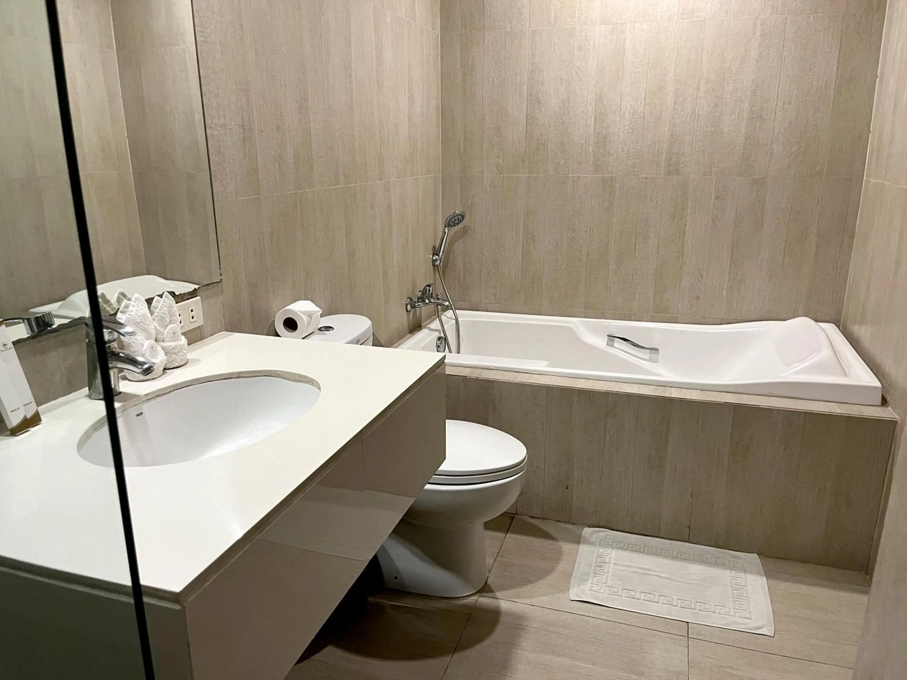 Bath in Hotel Del Rio