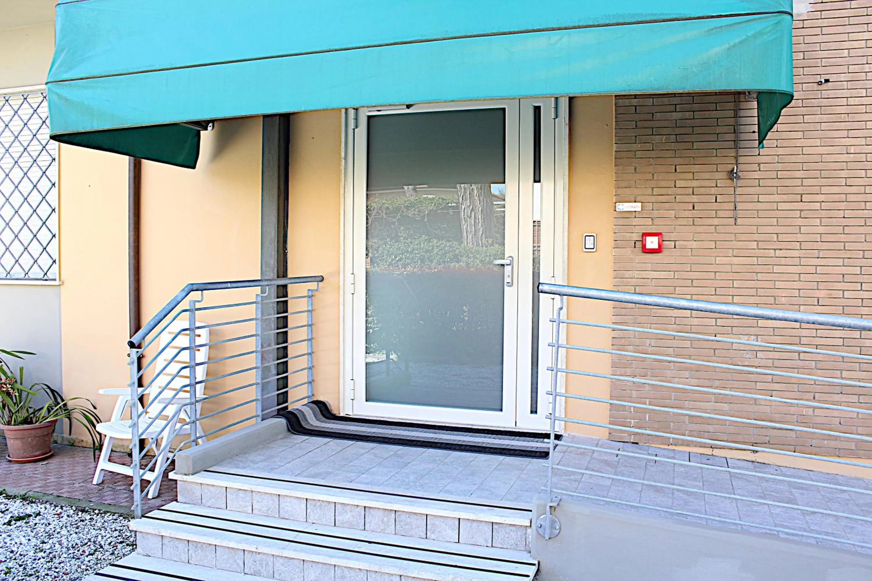 Facade/entrance in Hotel Luca