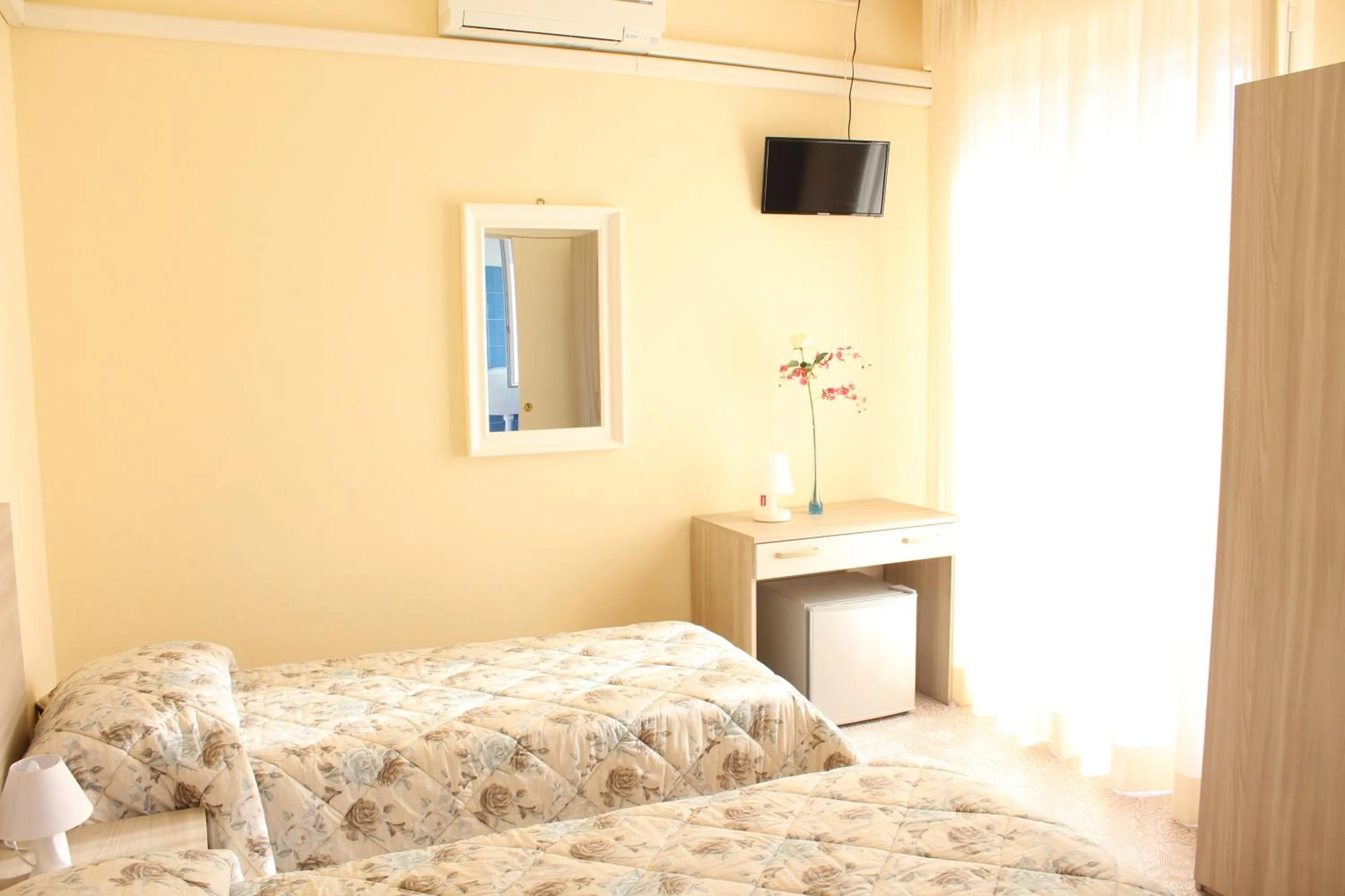 Photo of the whole room in Hotel Luca