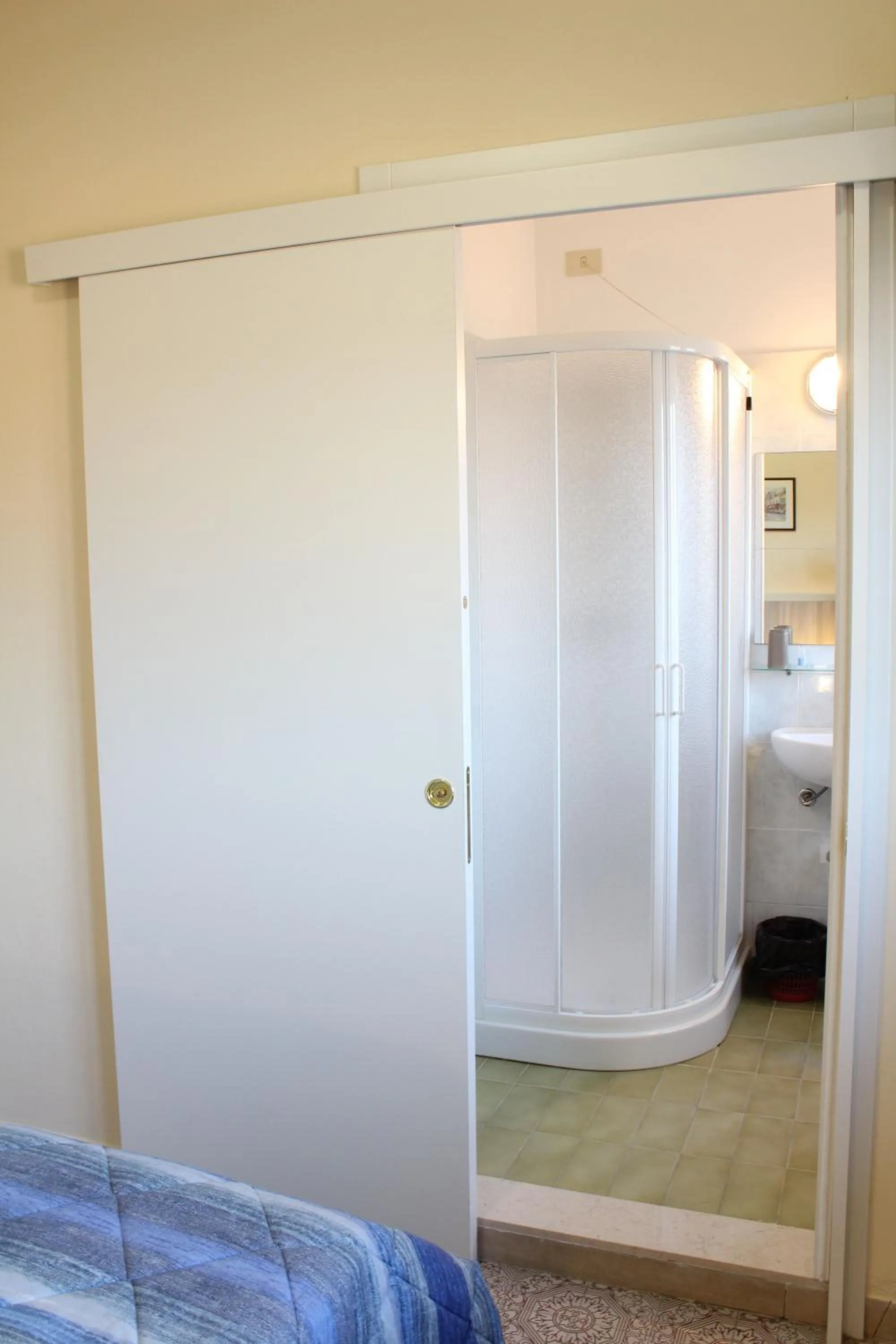 Shower in Hotel Luca