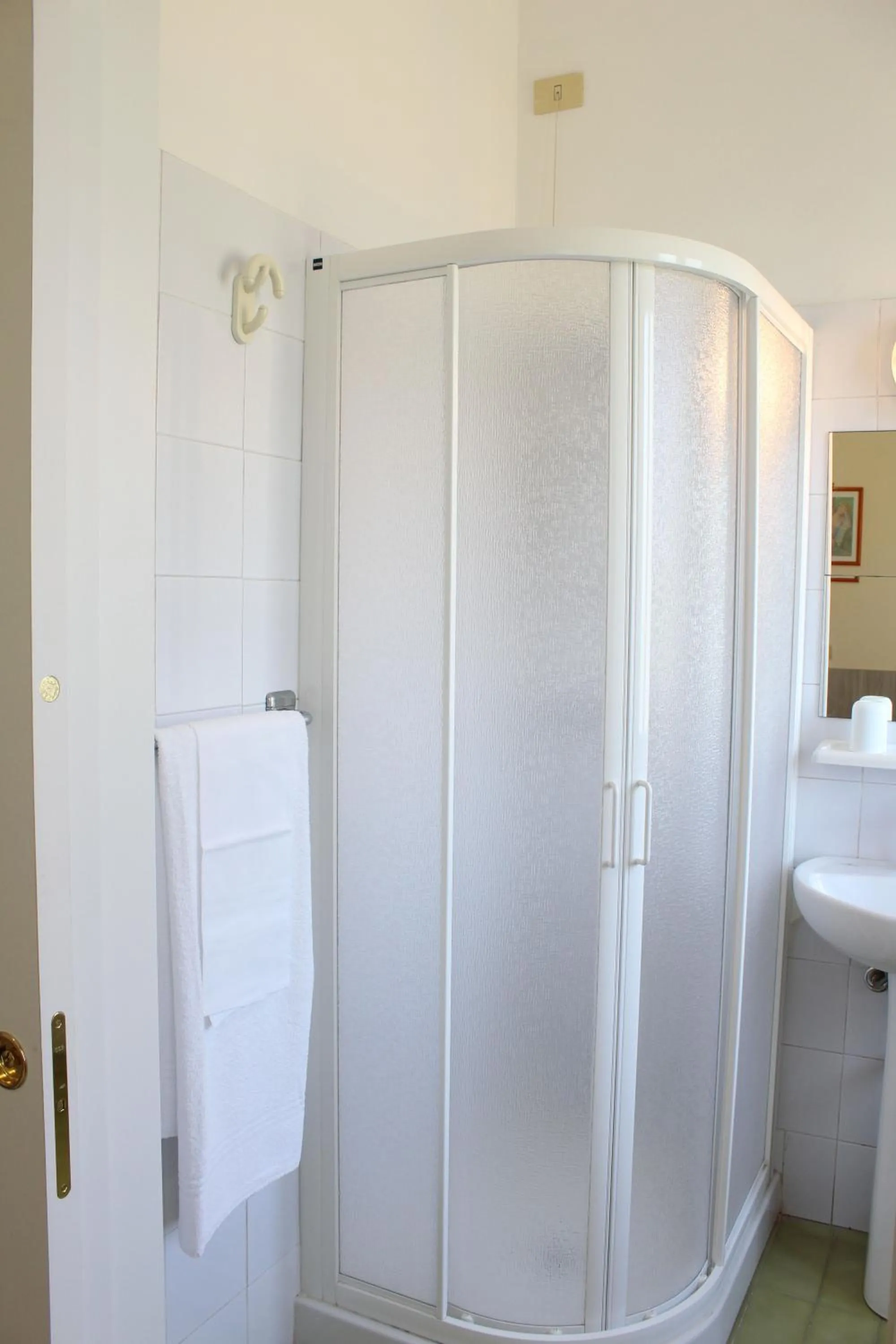 Shower in Hotel Luca