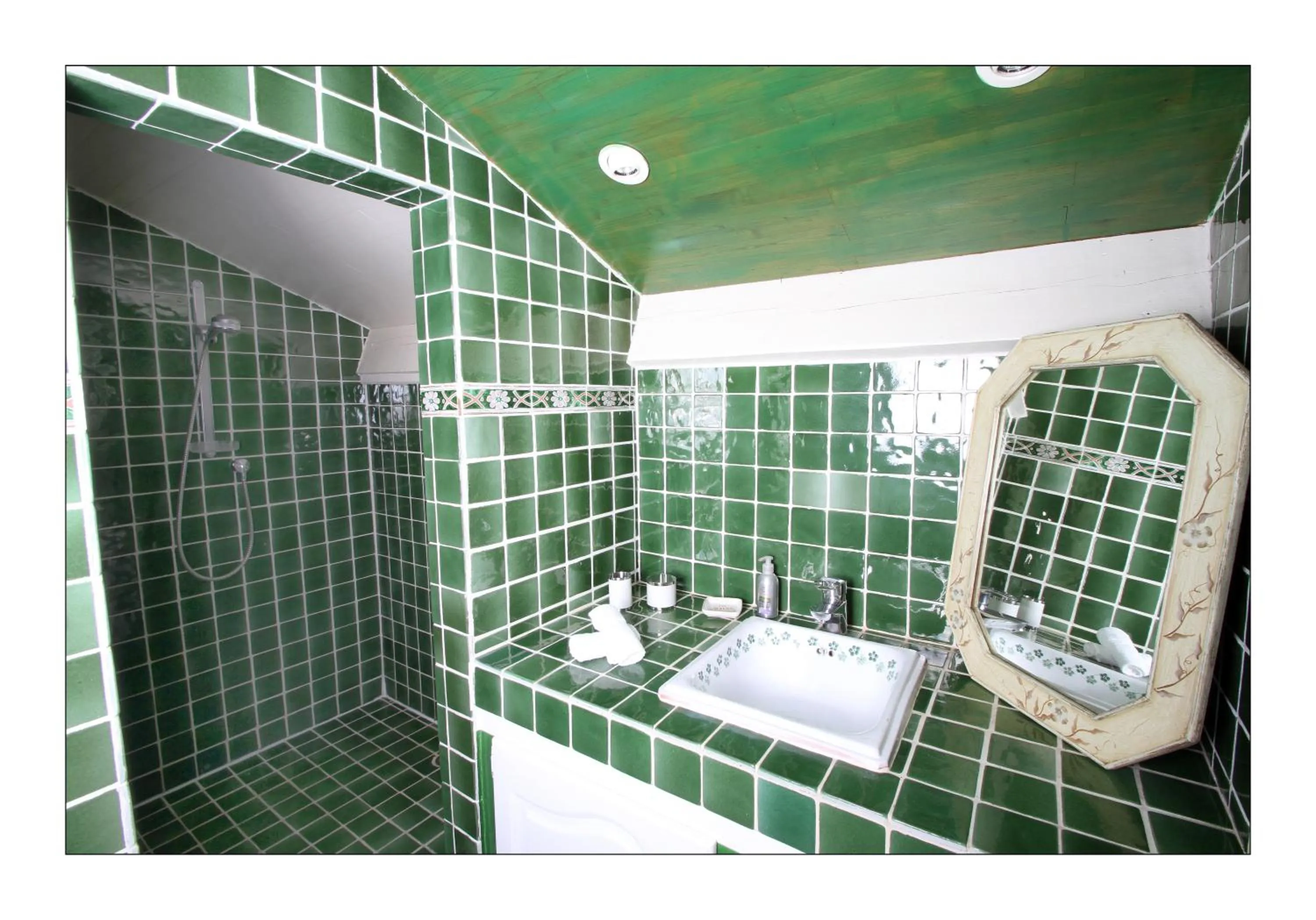 Bathroom in Villa Aimée Luxury Apartments with Heated Pool