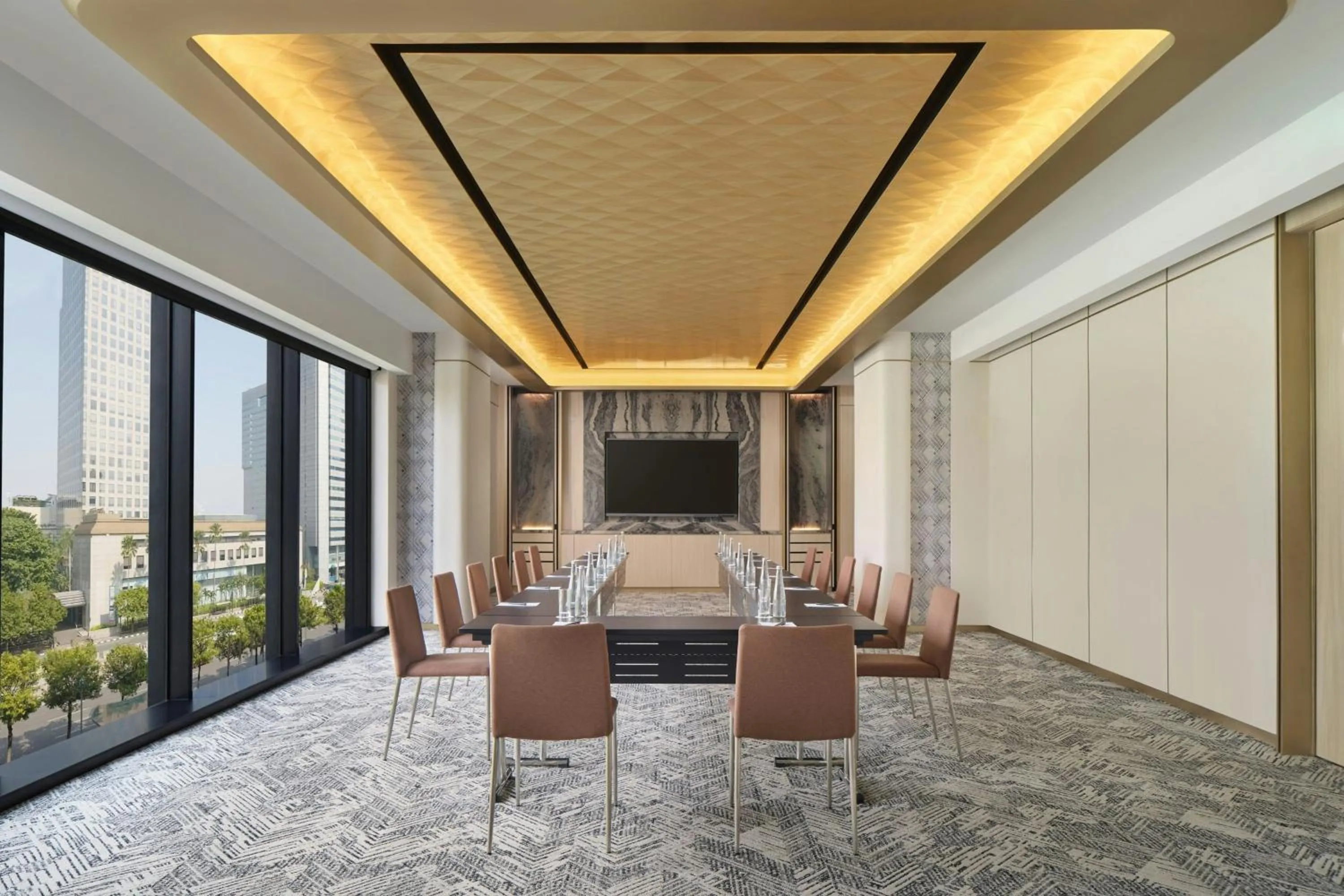 Meeting/conference room in Sari Pacific Jakarta, Autograph Collection