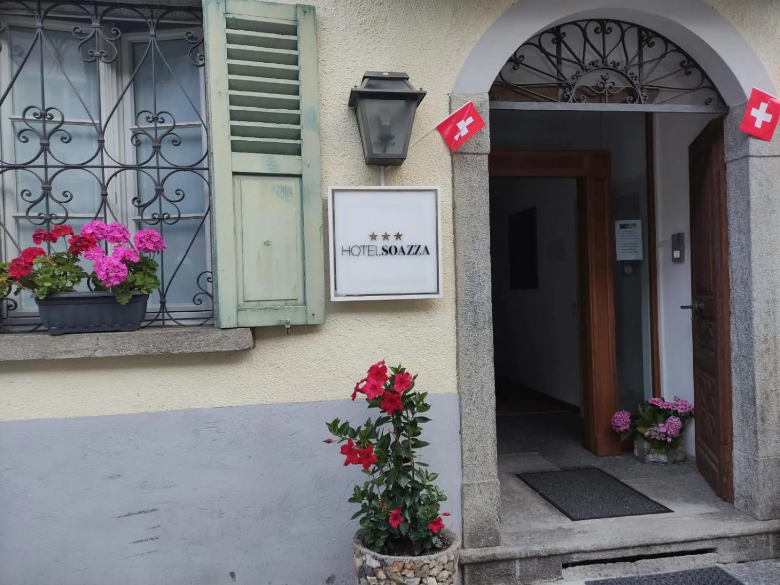 Facade/entrance in Hotel Soazza