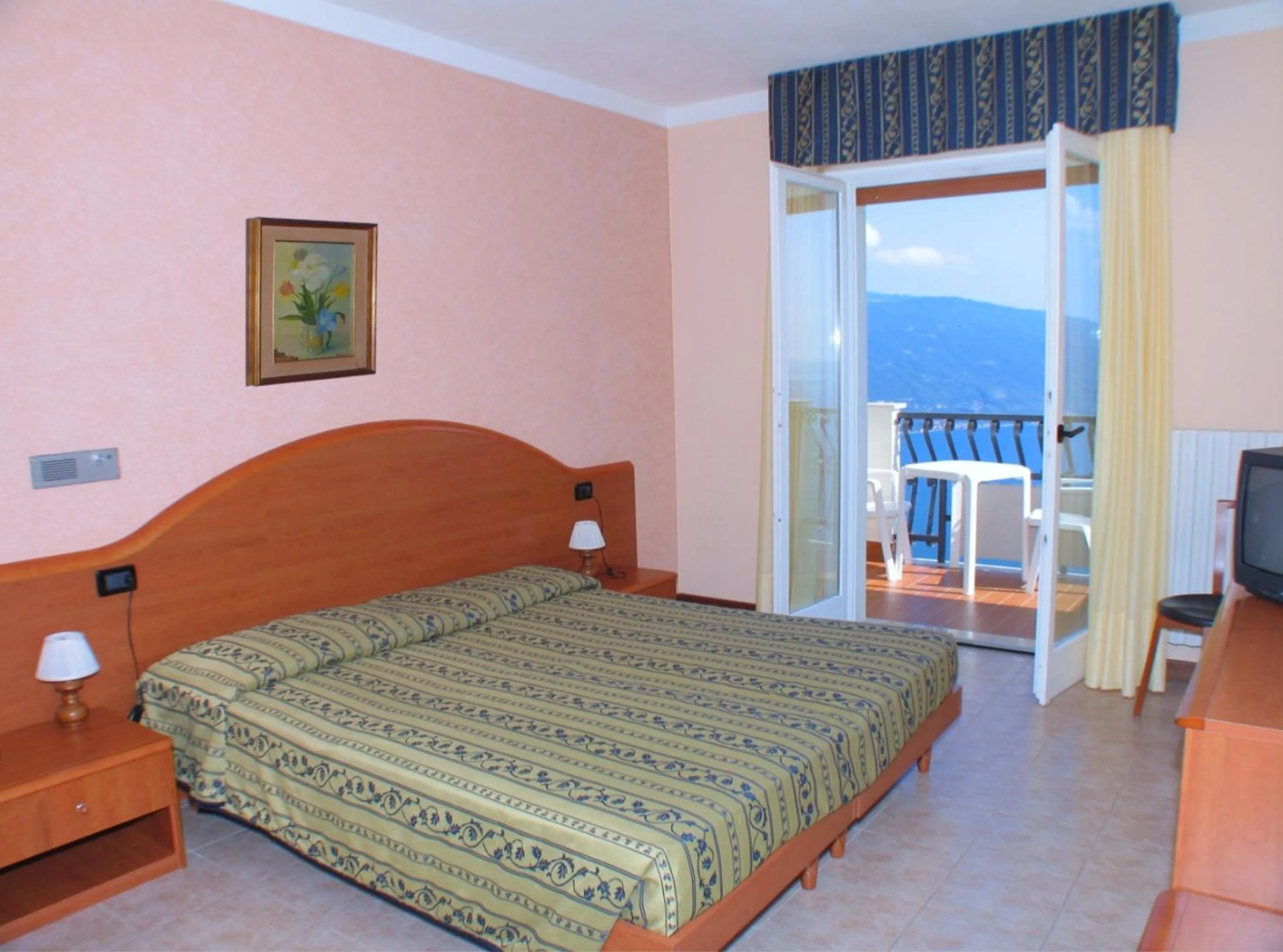 Bed in Hotel Residence La Rotonda
