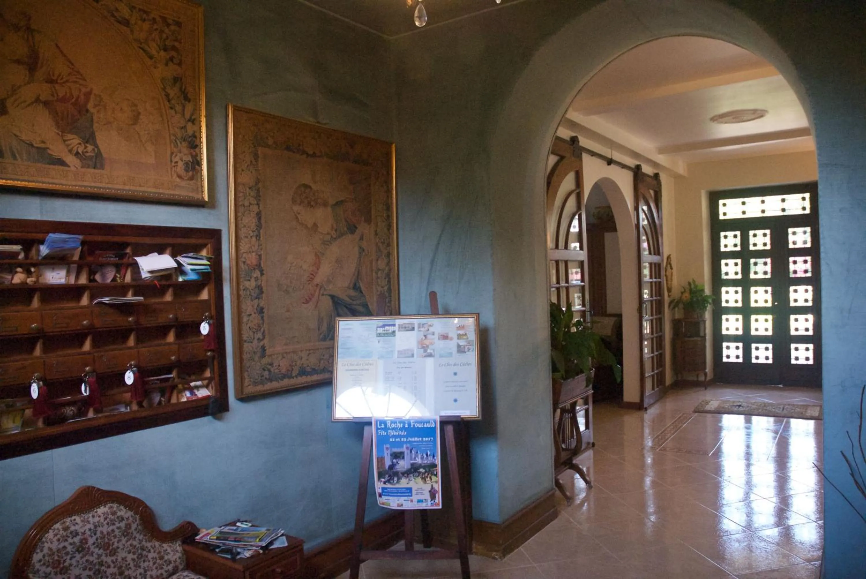 Decorative detail in Le Clos des Cèdres b&b