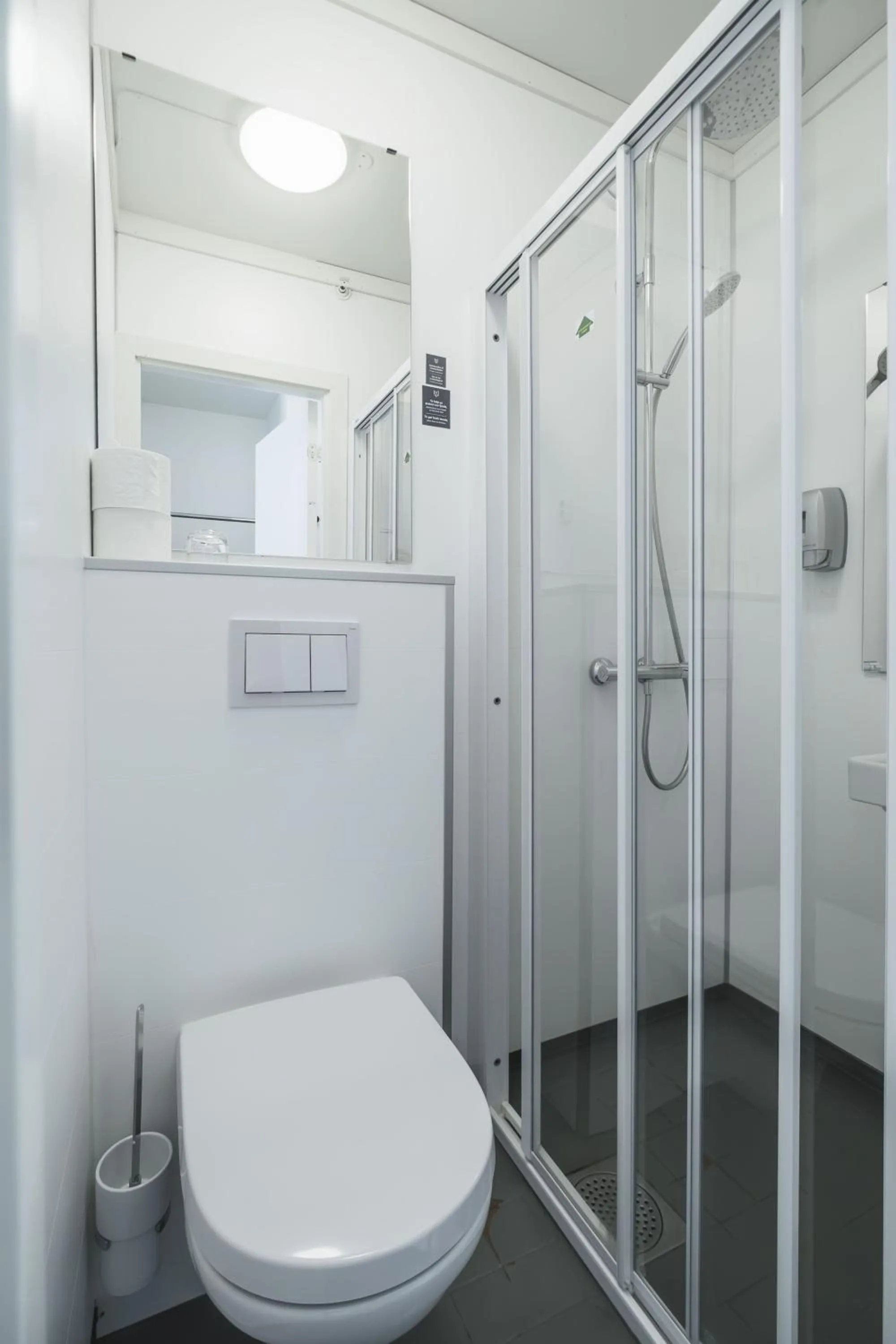 Shower in Hardangerfjord Hotel