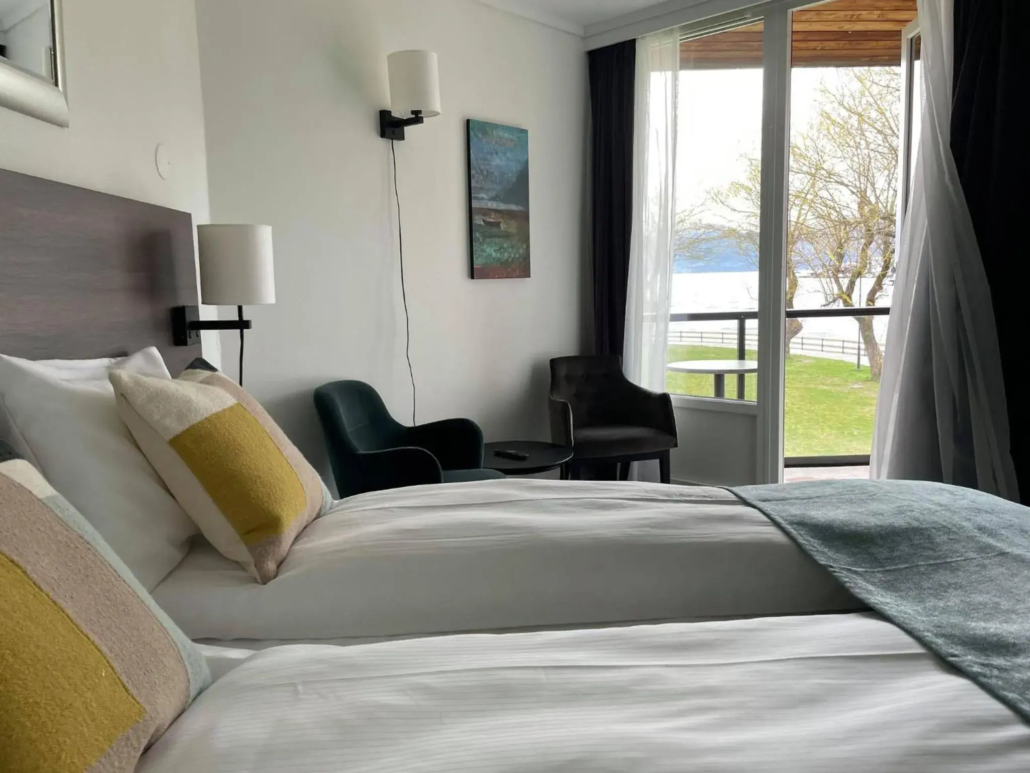 Double Room with Sea View in Hardangerfjord Hotel Double Room with Sea View in Hardangerfjord Hotel