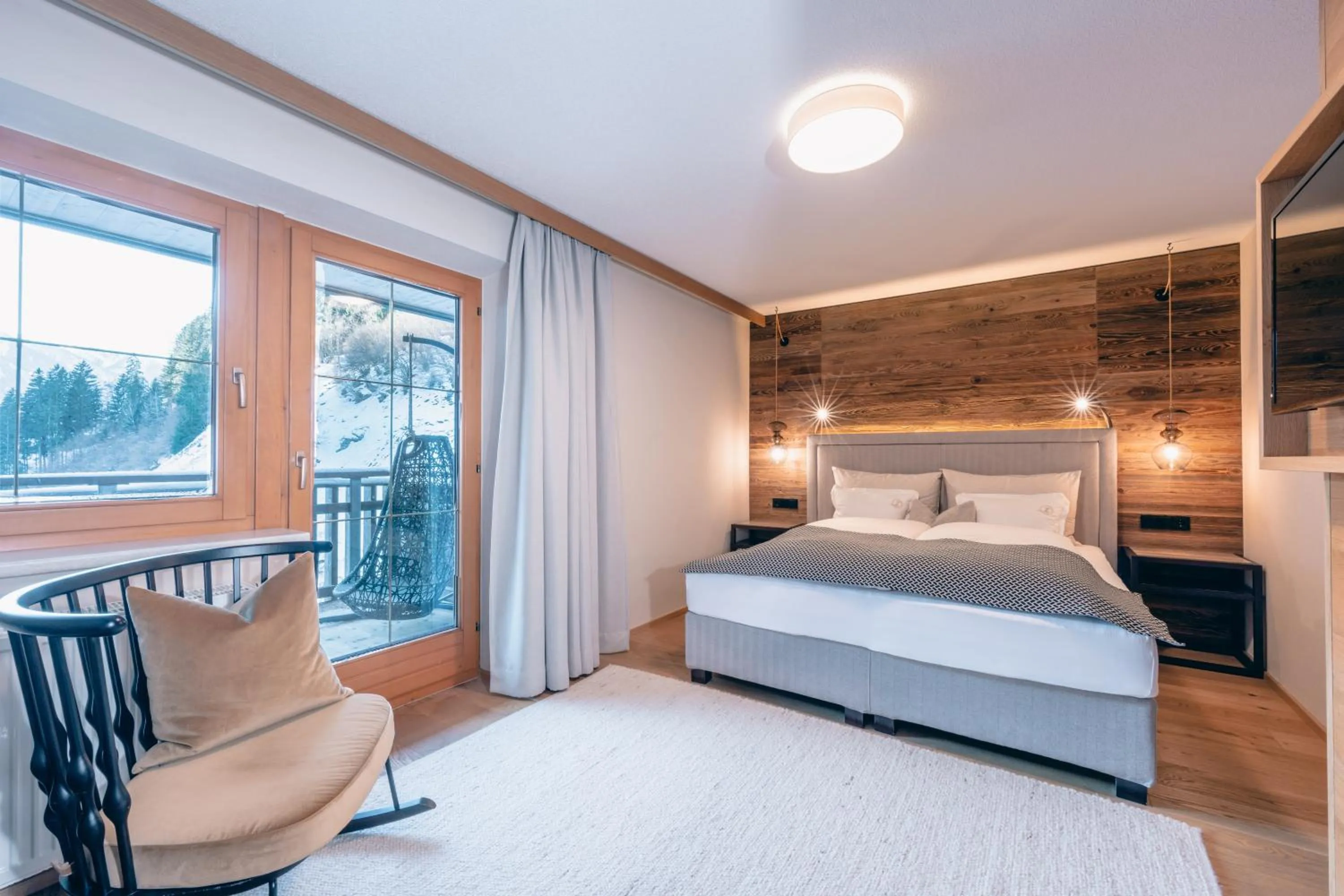 Photo of the whole room, Bed in ZillergrundRock Luxury Mountain Resort