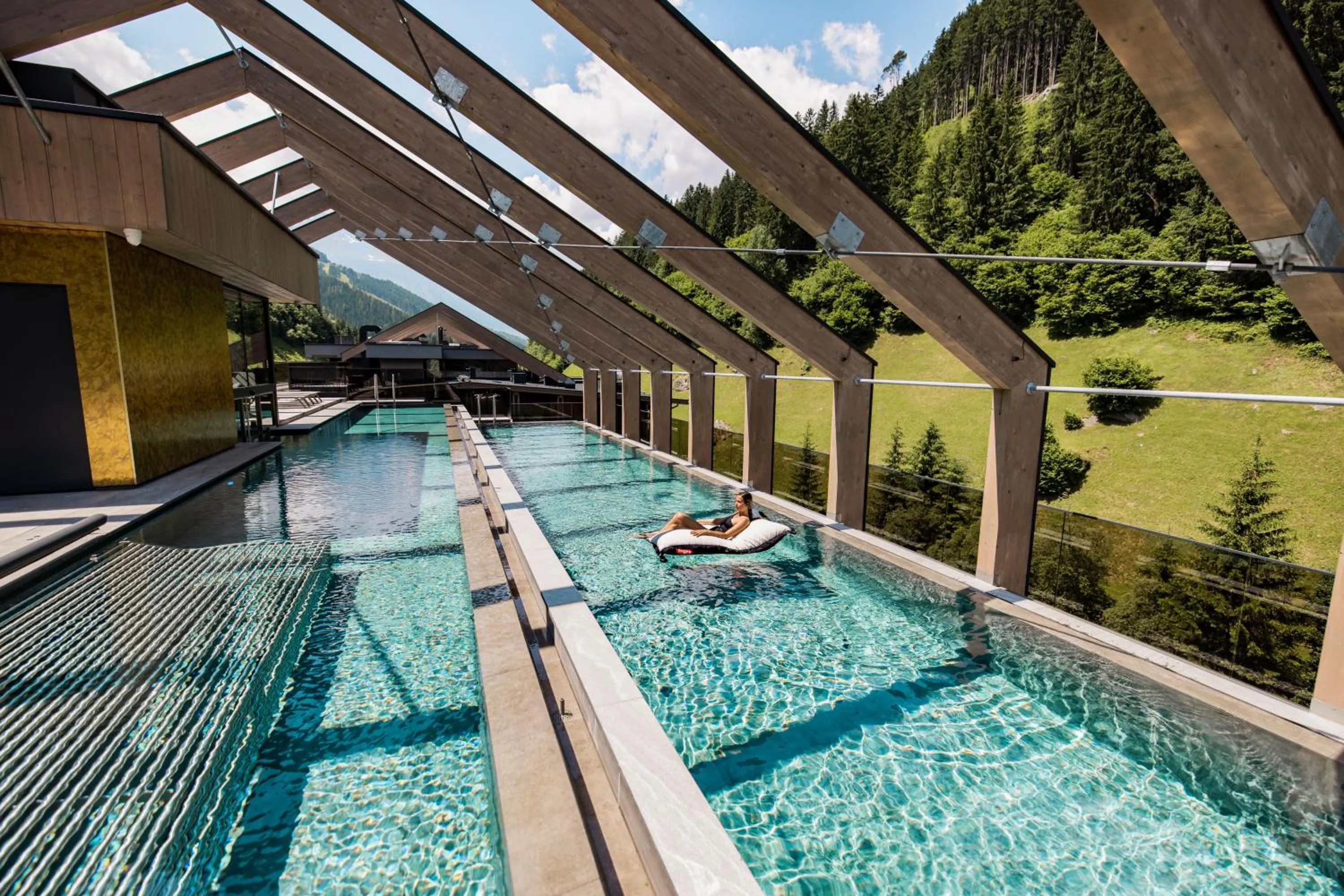 Swimming pool in ZillergrundRock Luxury Mountain Resort
