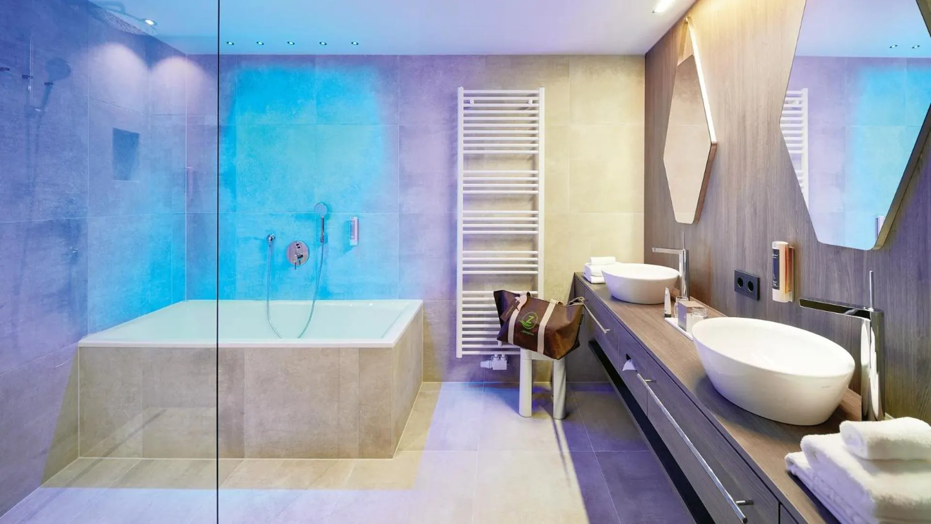 Bath in ZillergrundRock Luxury Mountain Resort