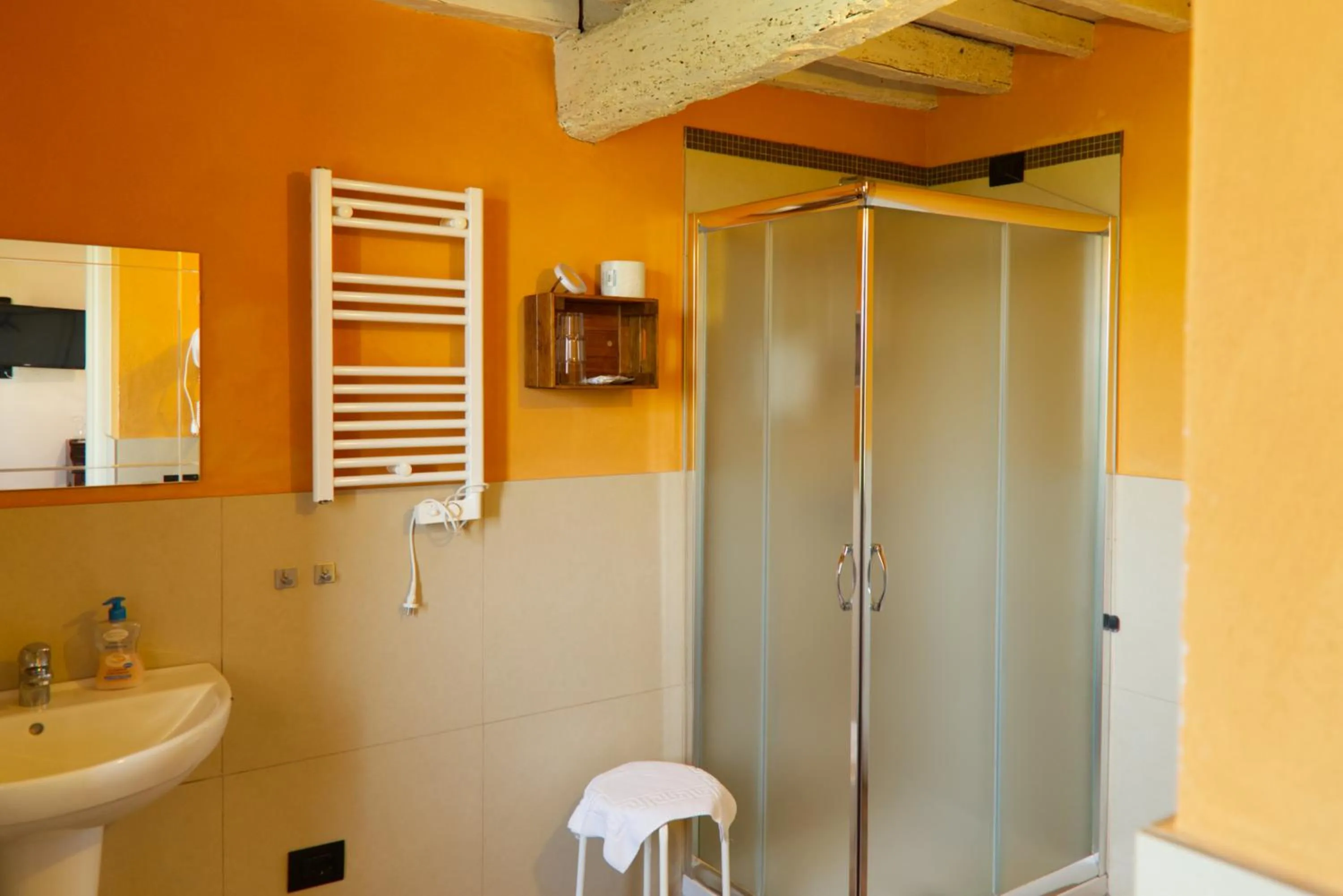 Shower in Antico Casale Caroli