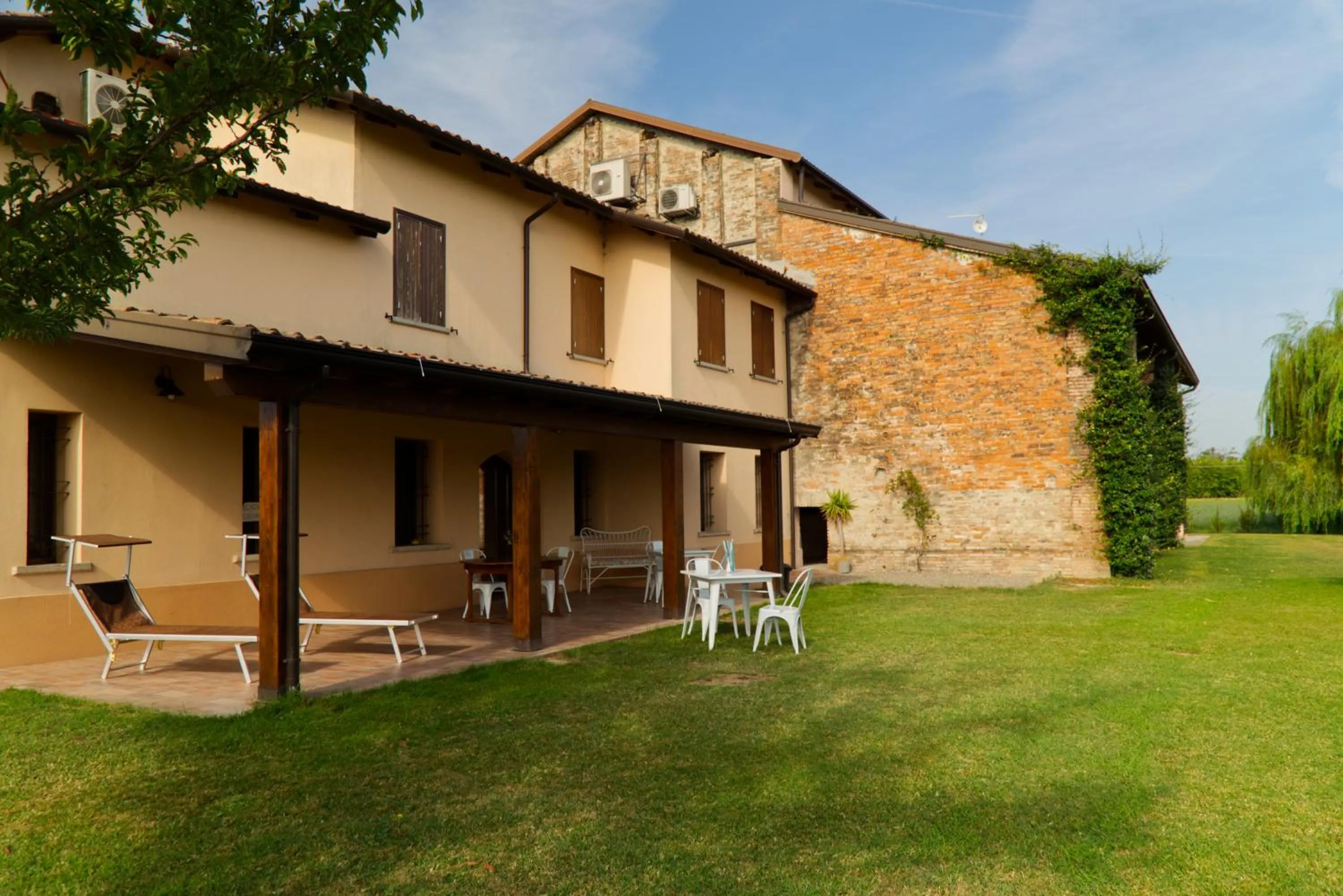 Property building in Antico Casale Caroli