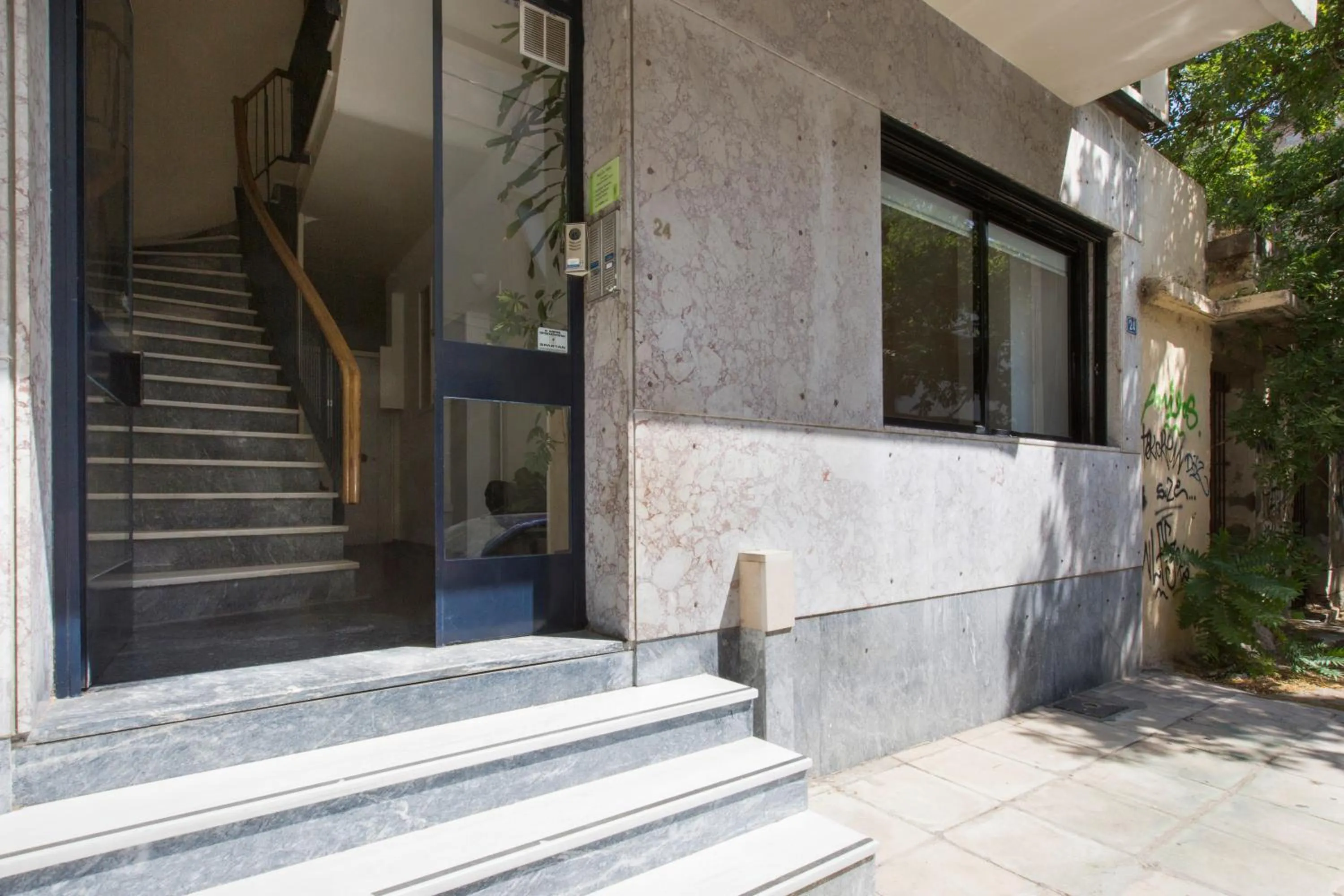 Facade/entrance in Under the shade of Acropolis by YHA