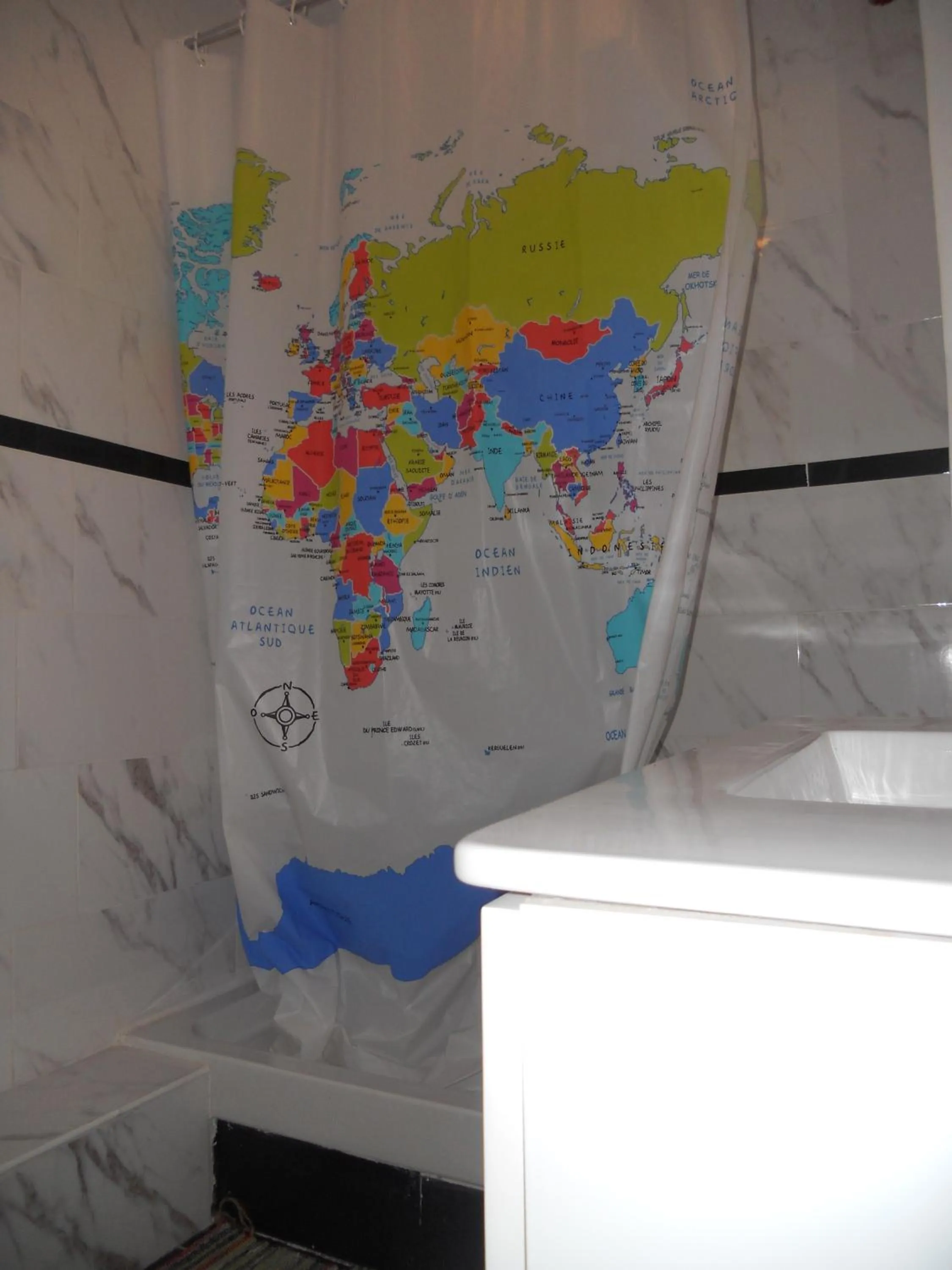 Bathroom in Hotel Pacific