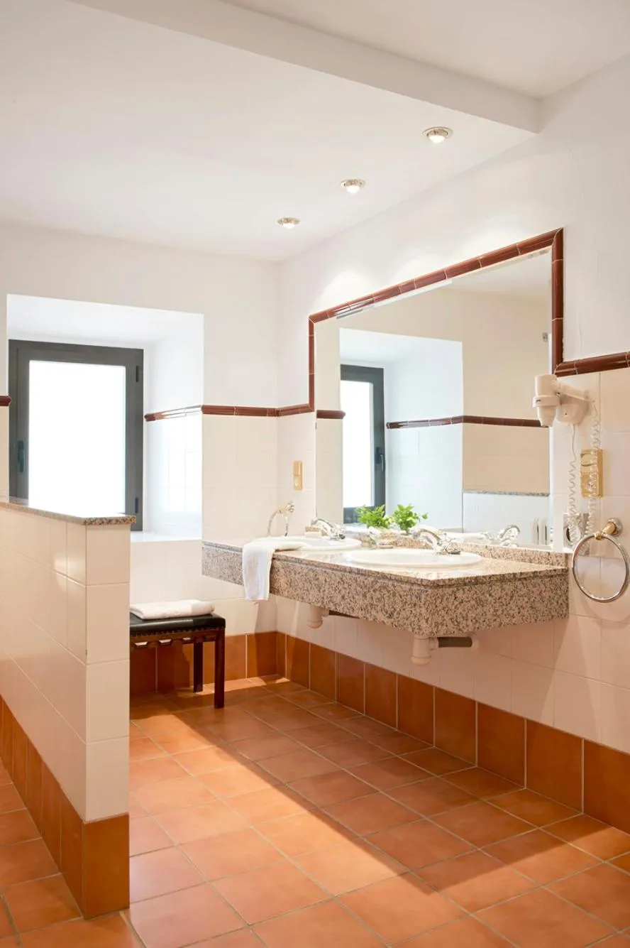 Monasterio De Piedra