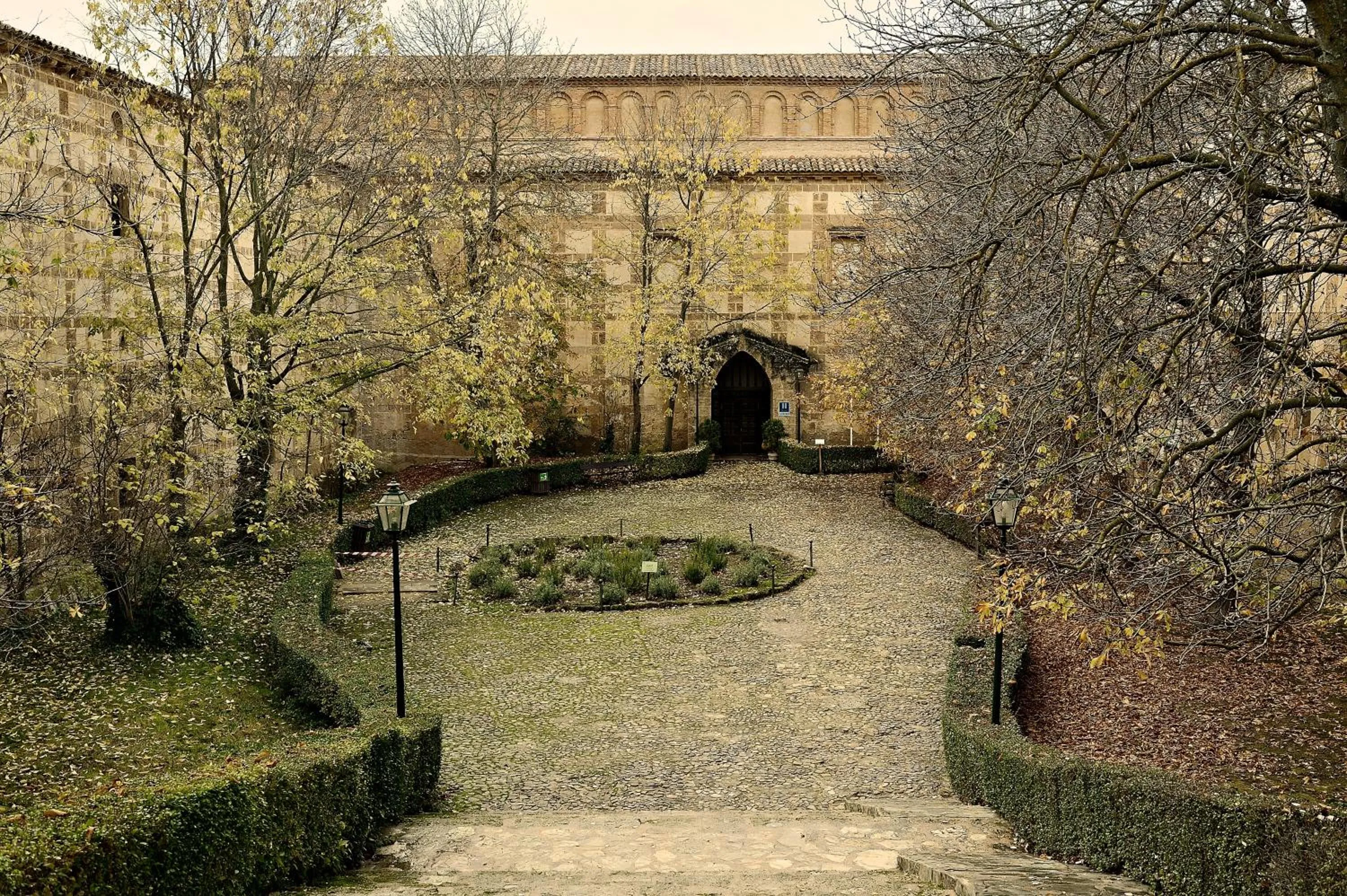 Monasterio De Piedra