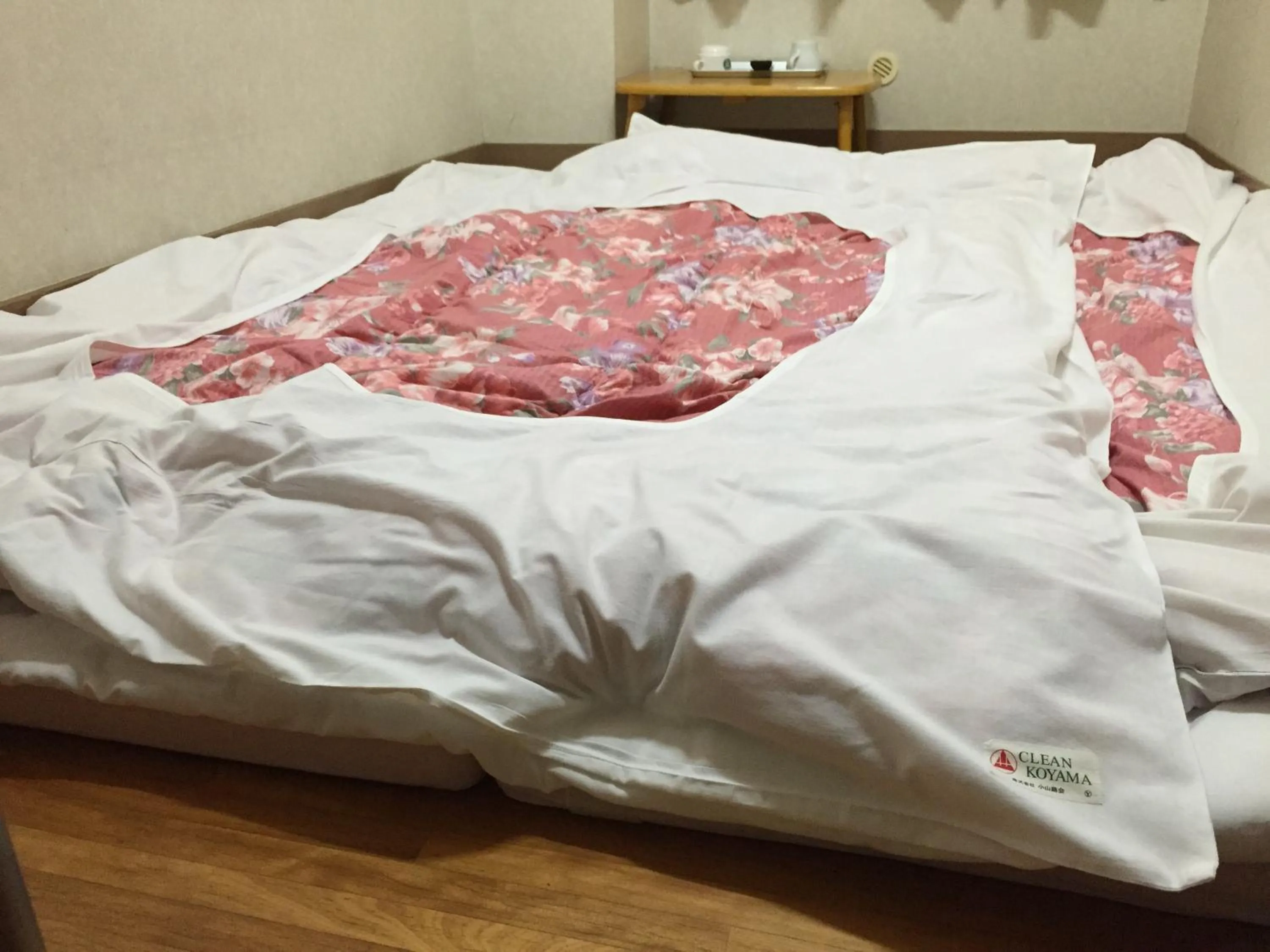 Decorative detail, Bed in Asakusa Hotel Fukudaya