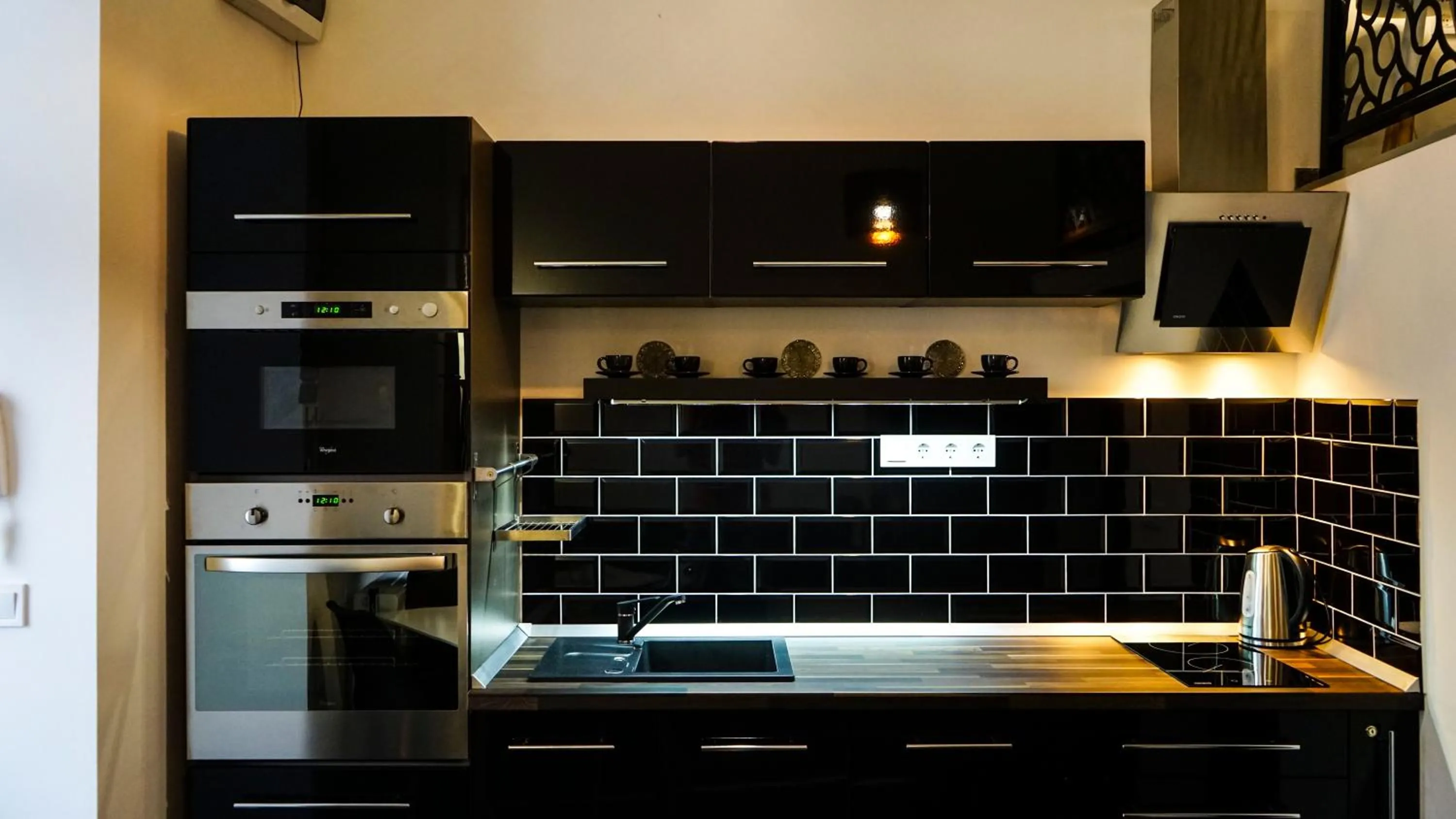DownTown DeLuxe Apartment