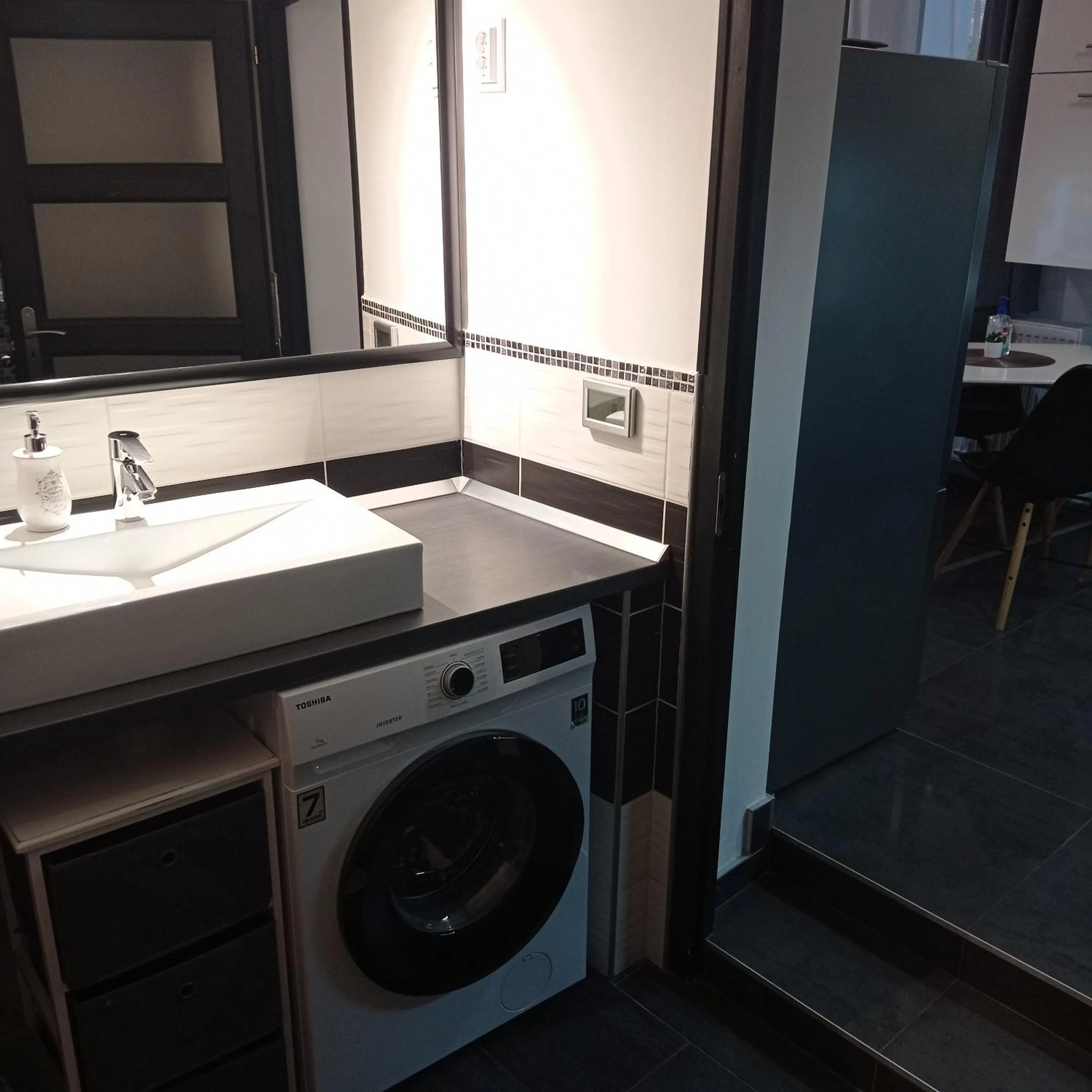 DownTown DeLuxe Apartment