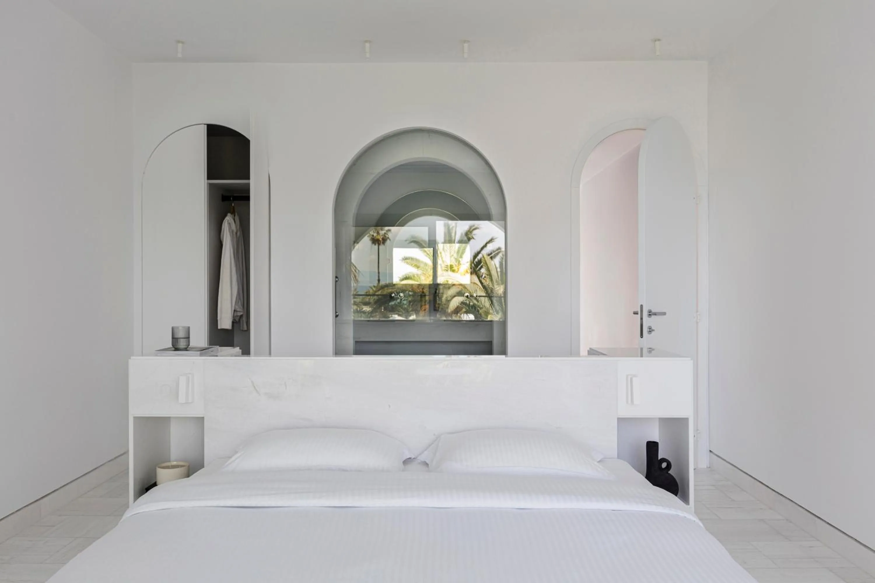 Bed in Kassandra Palace Seaside Resort