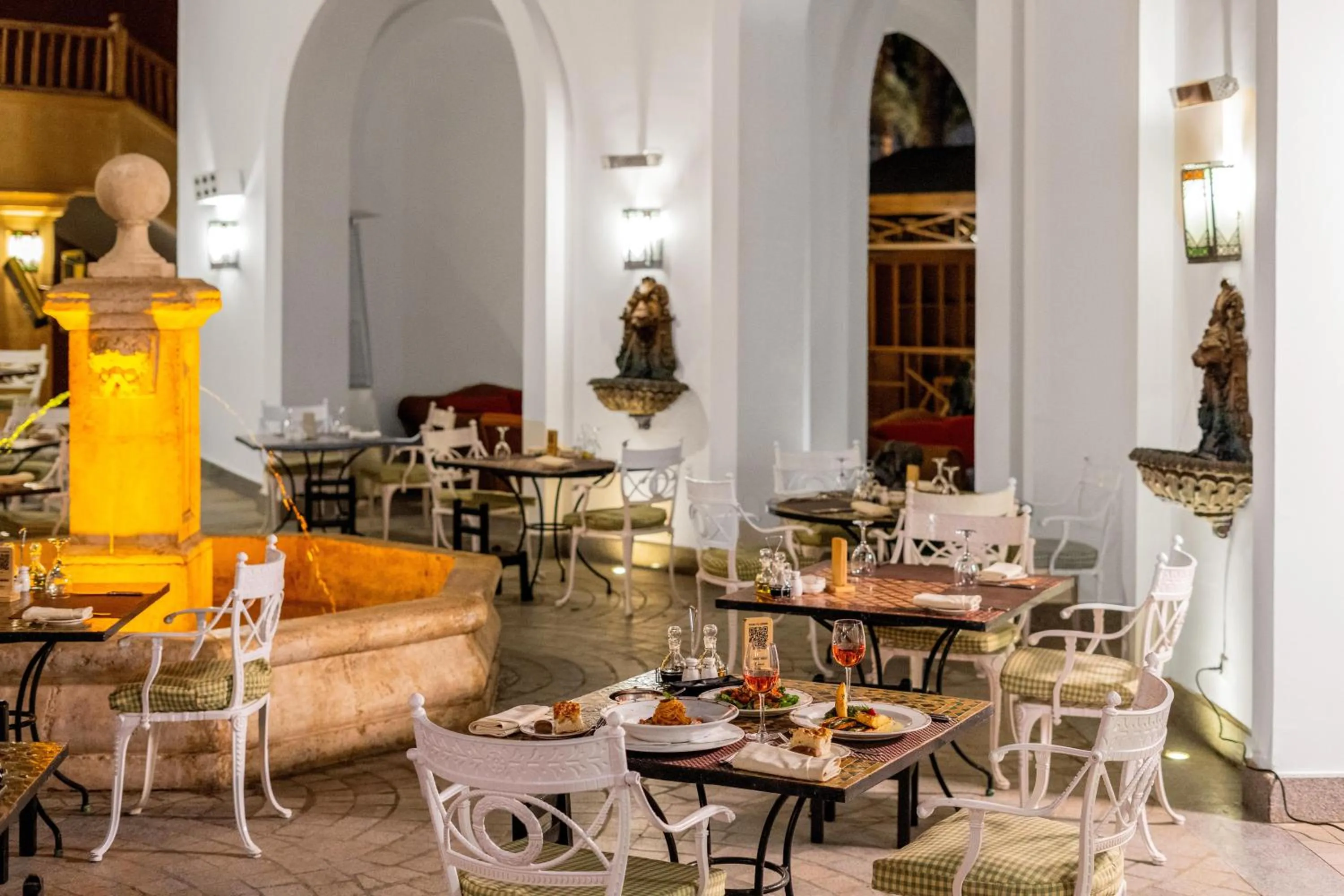 Restaurant/places to eat in Savoy Sharm El Sheikh