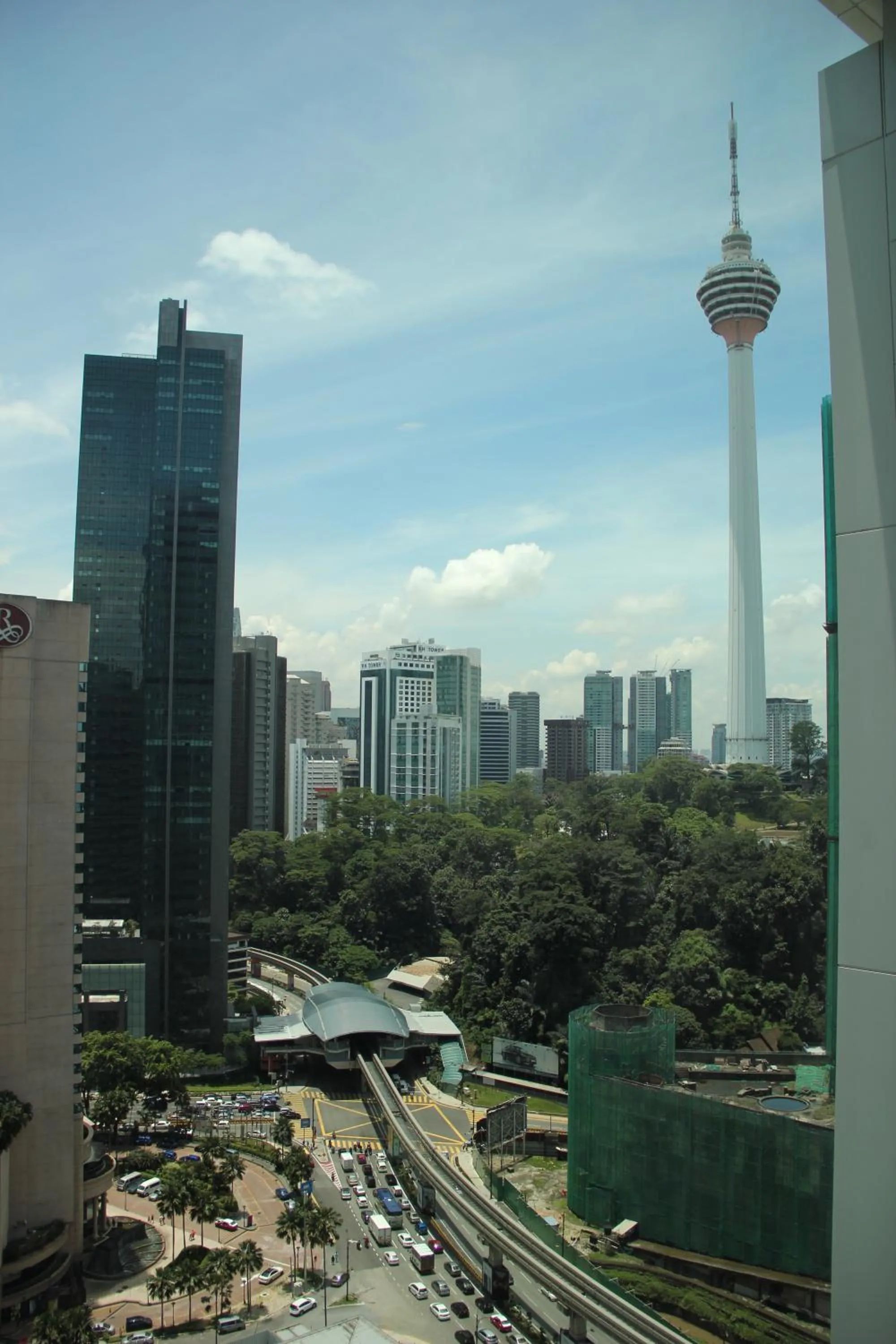 Property building in KL Platinum KLCC By Hive KL