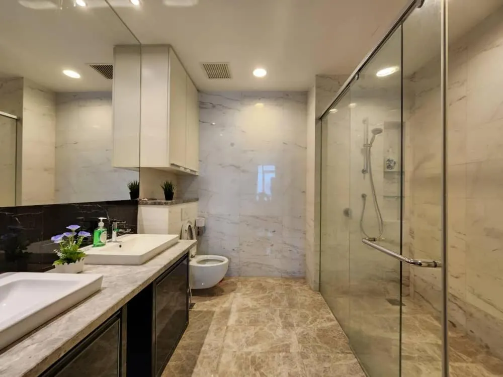 Shower in KL Platinum KLCC By Hive KL