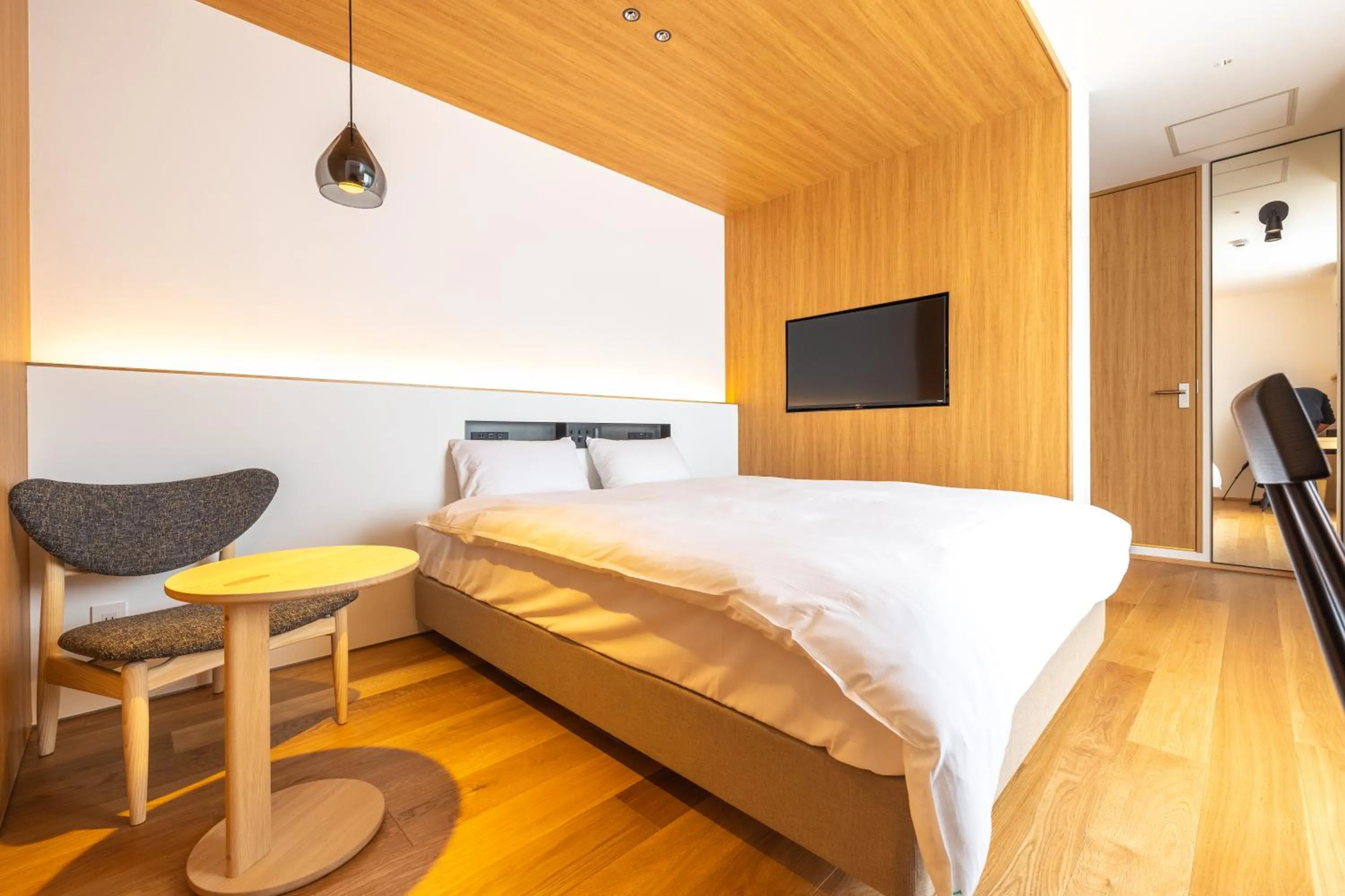 Bed in Karasuma Rokujo Hotel