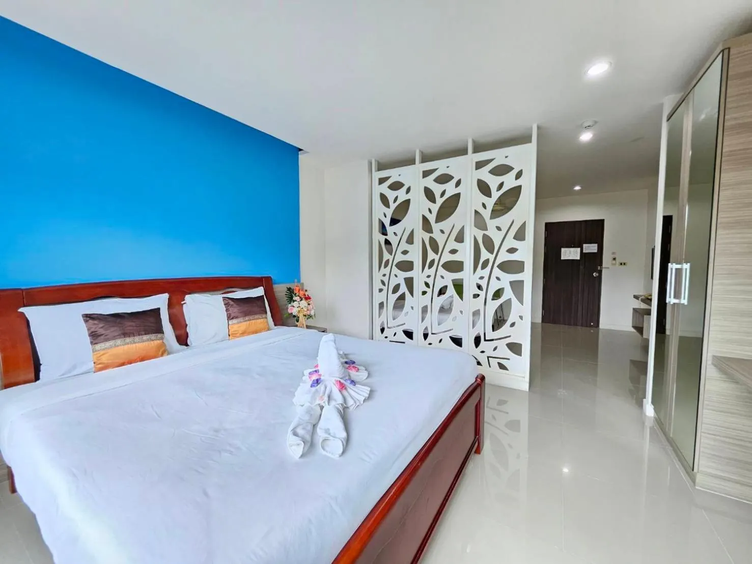 Bed in S4 Nai Yang Beach - Near Phuket Airport