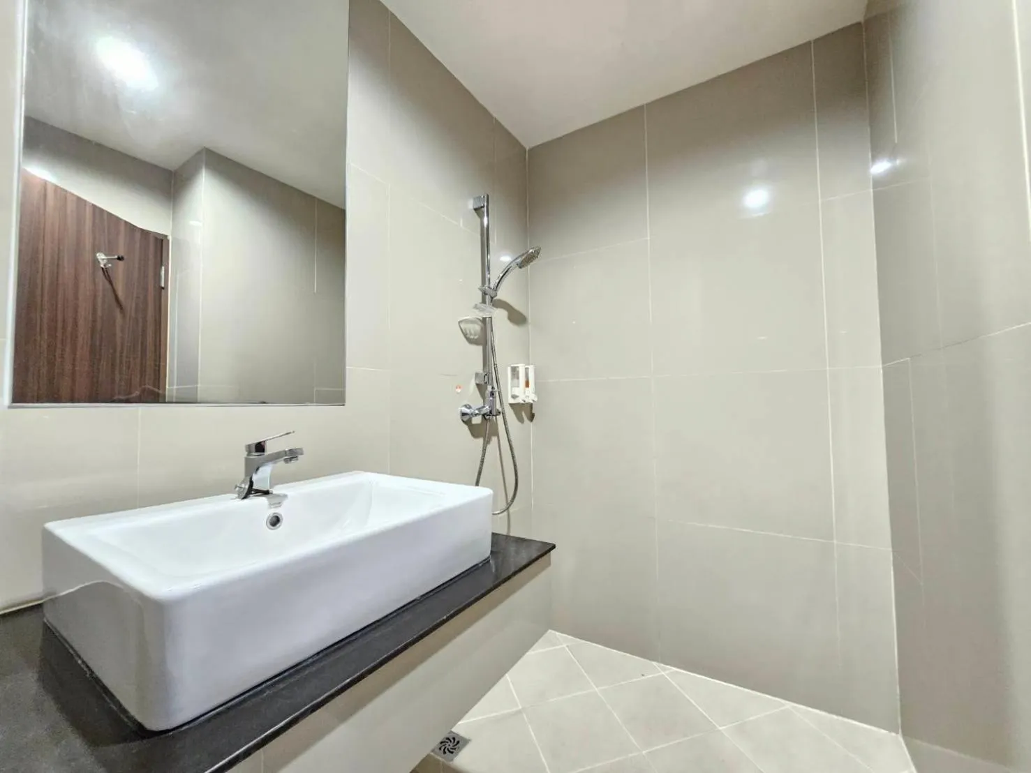 Shower in S4 Nai Yang Beach - Near Phuket Airport