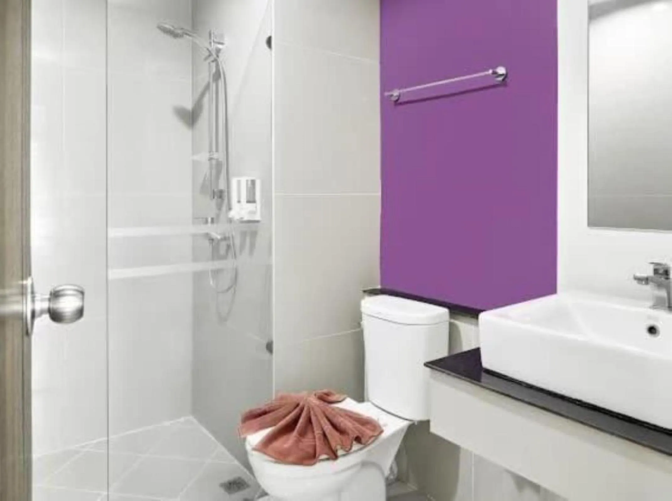 Bathroom in S4 Nai Yang Beach - Near Phuket Airport