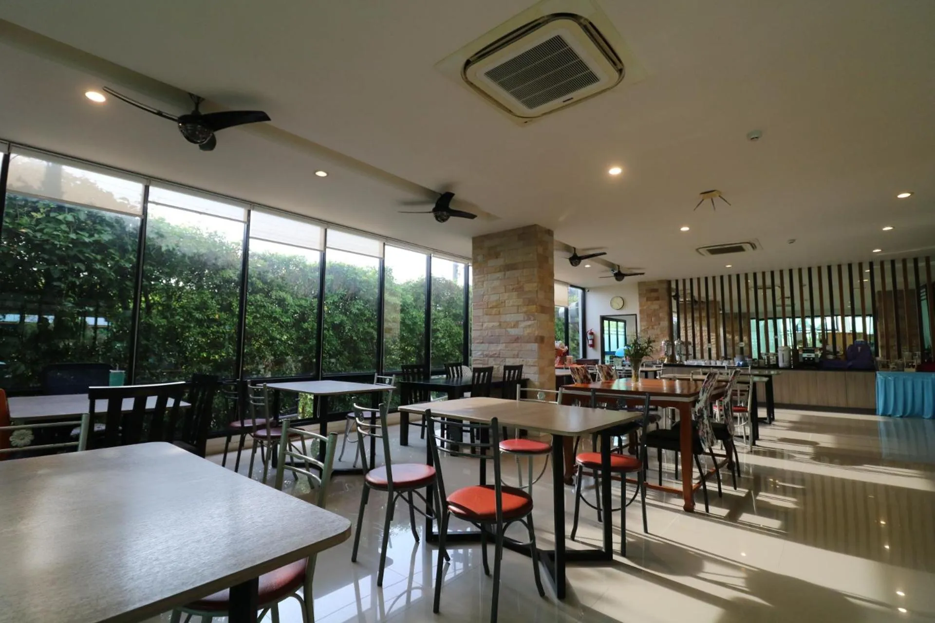 Restaurant/places to eat in S4 Nai Yang Beach - Near Phuket Airport