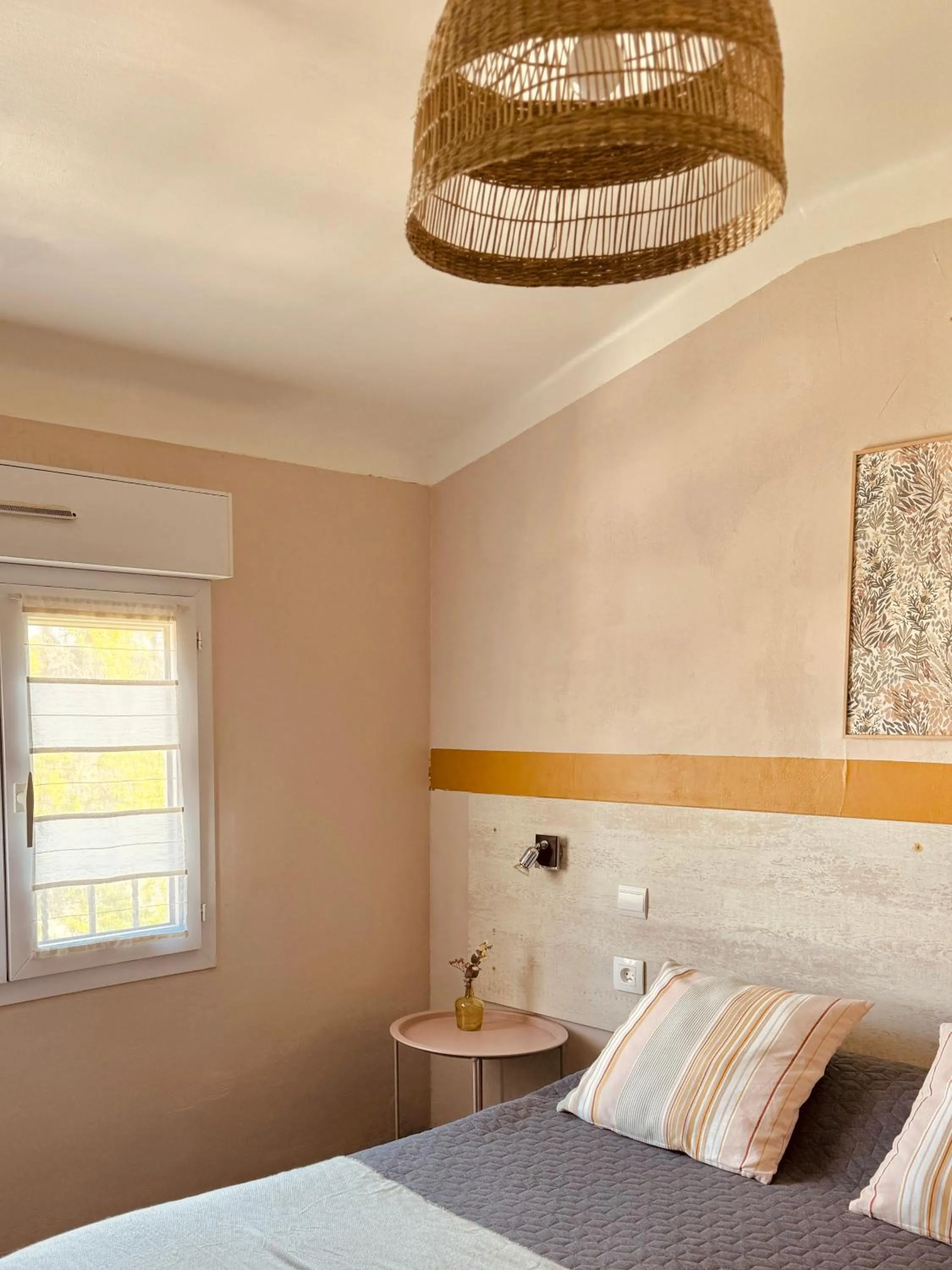 Bed in Hôtel le Nid