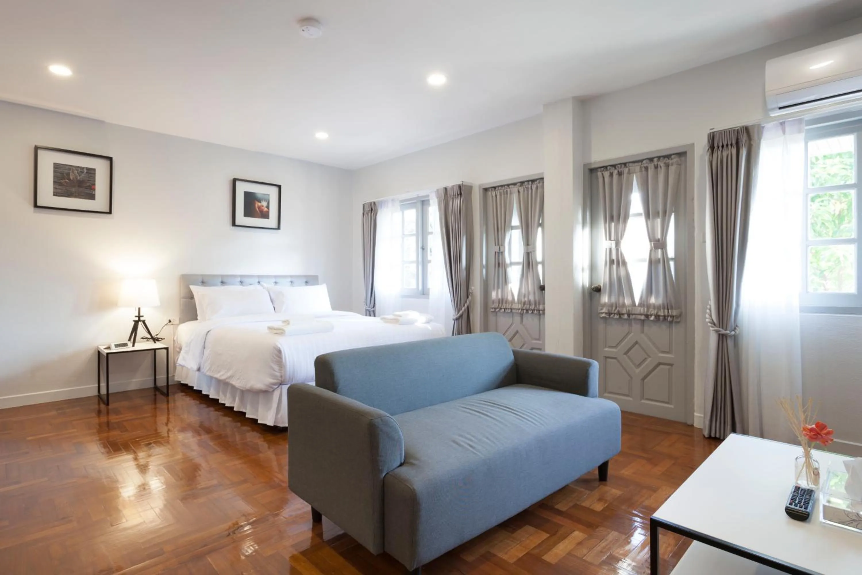 Photo of the whole room, Bed in Cozy Home by Nan