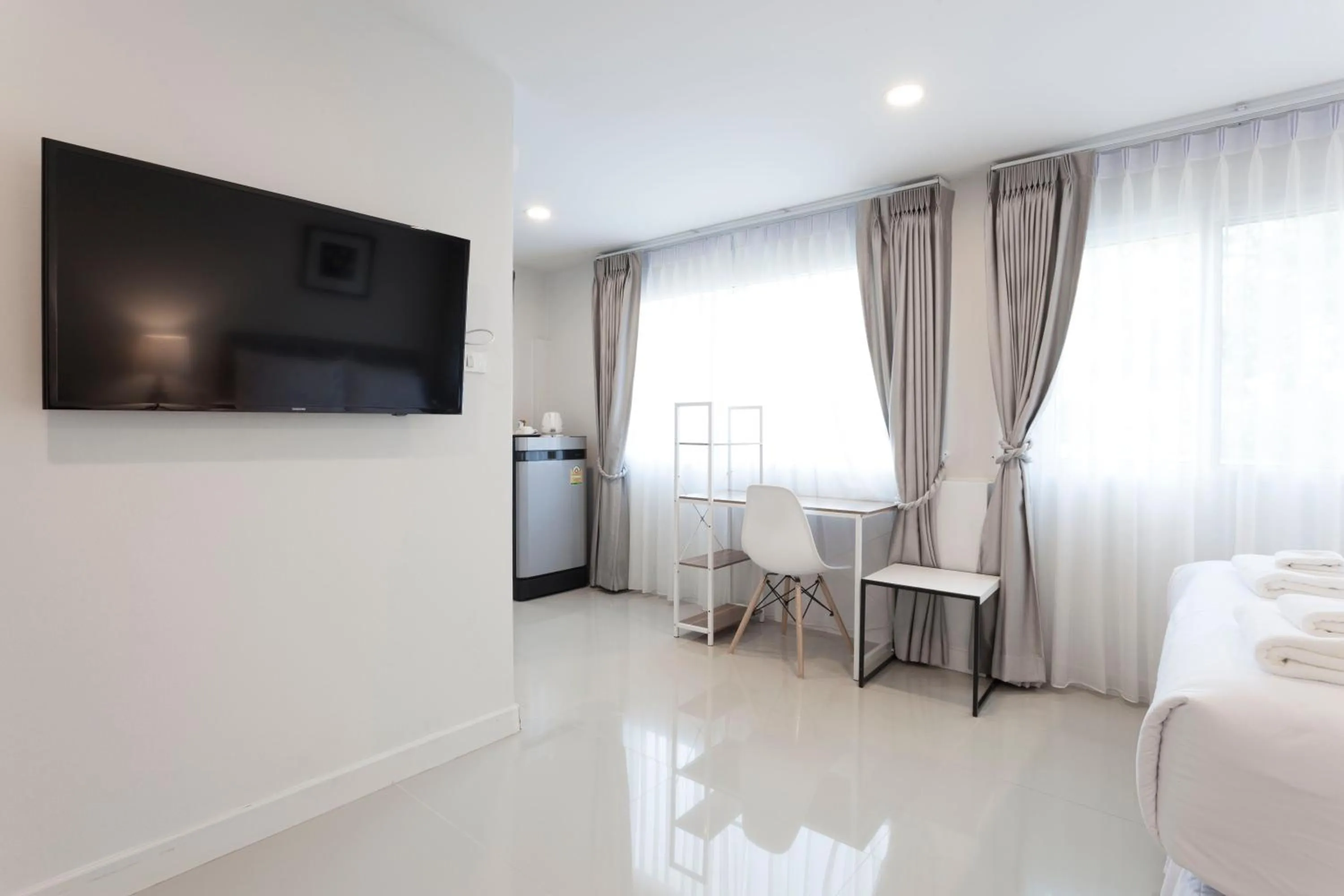 Photo of the whole room, Bed in Cozy Home by Nan