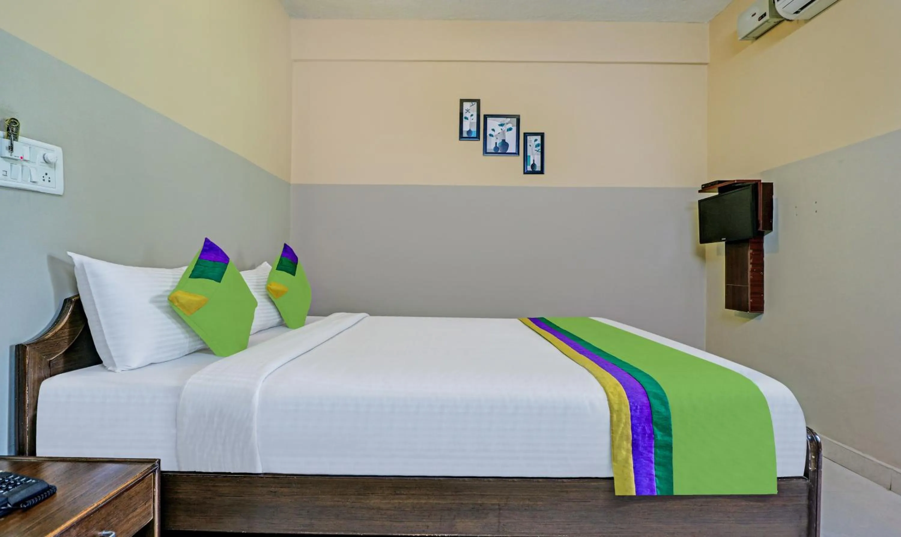 Bedroom, Bed in Treebo Green Land Kushalnagar