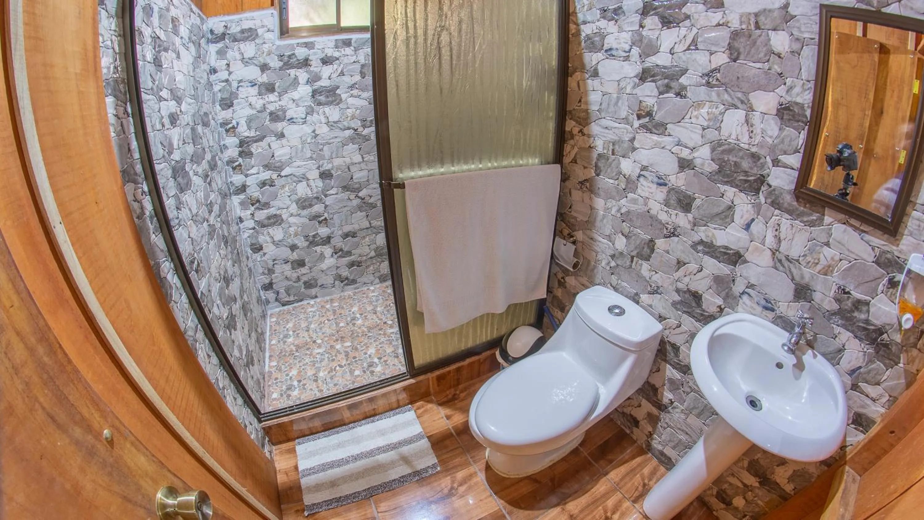 Bathroom in Cabañas del Lago