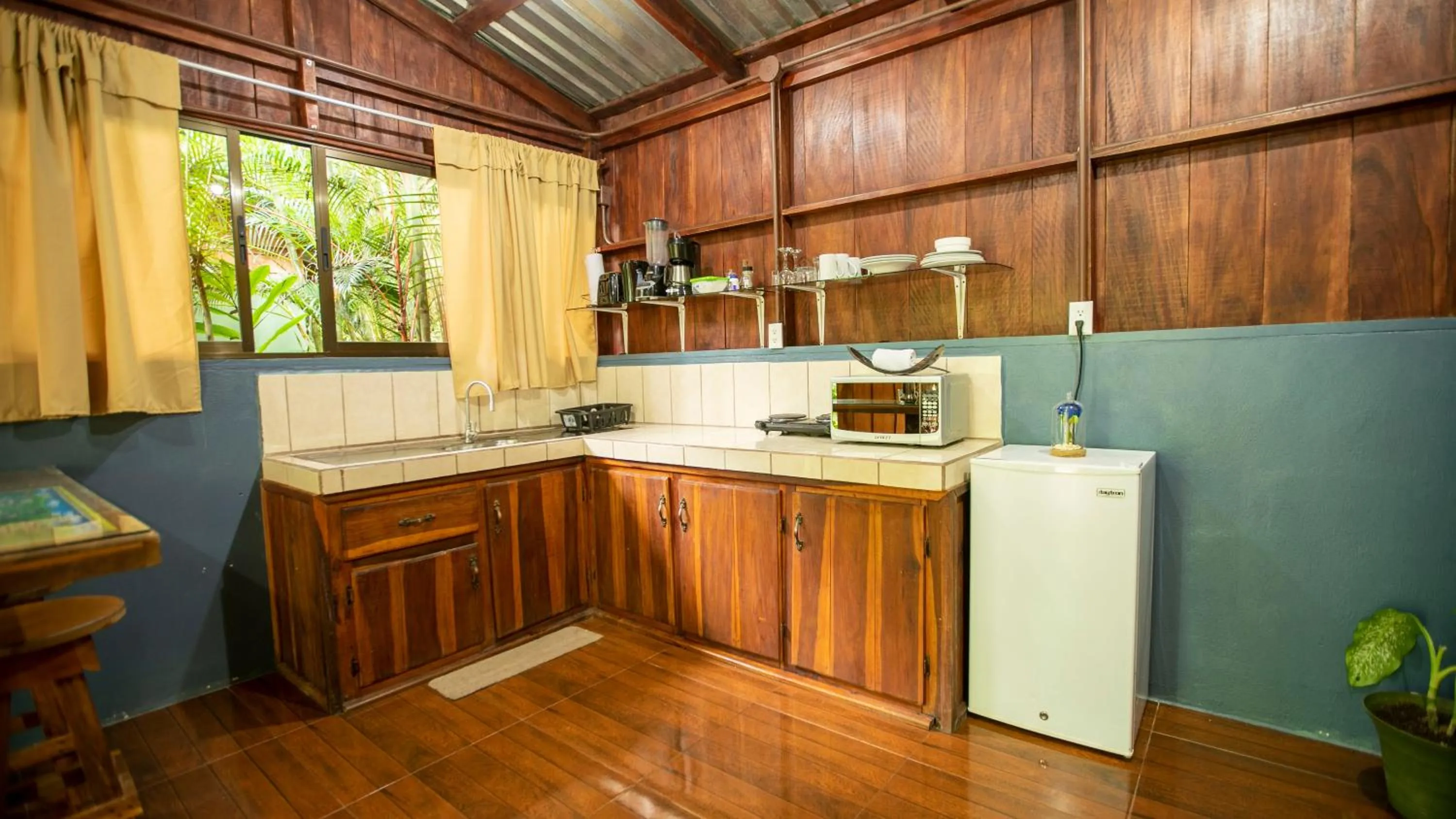 Kitchen or kitchenette in Cabañas del Lago
