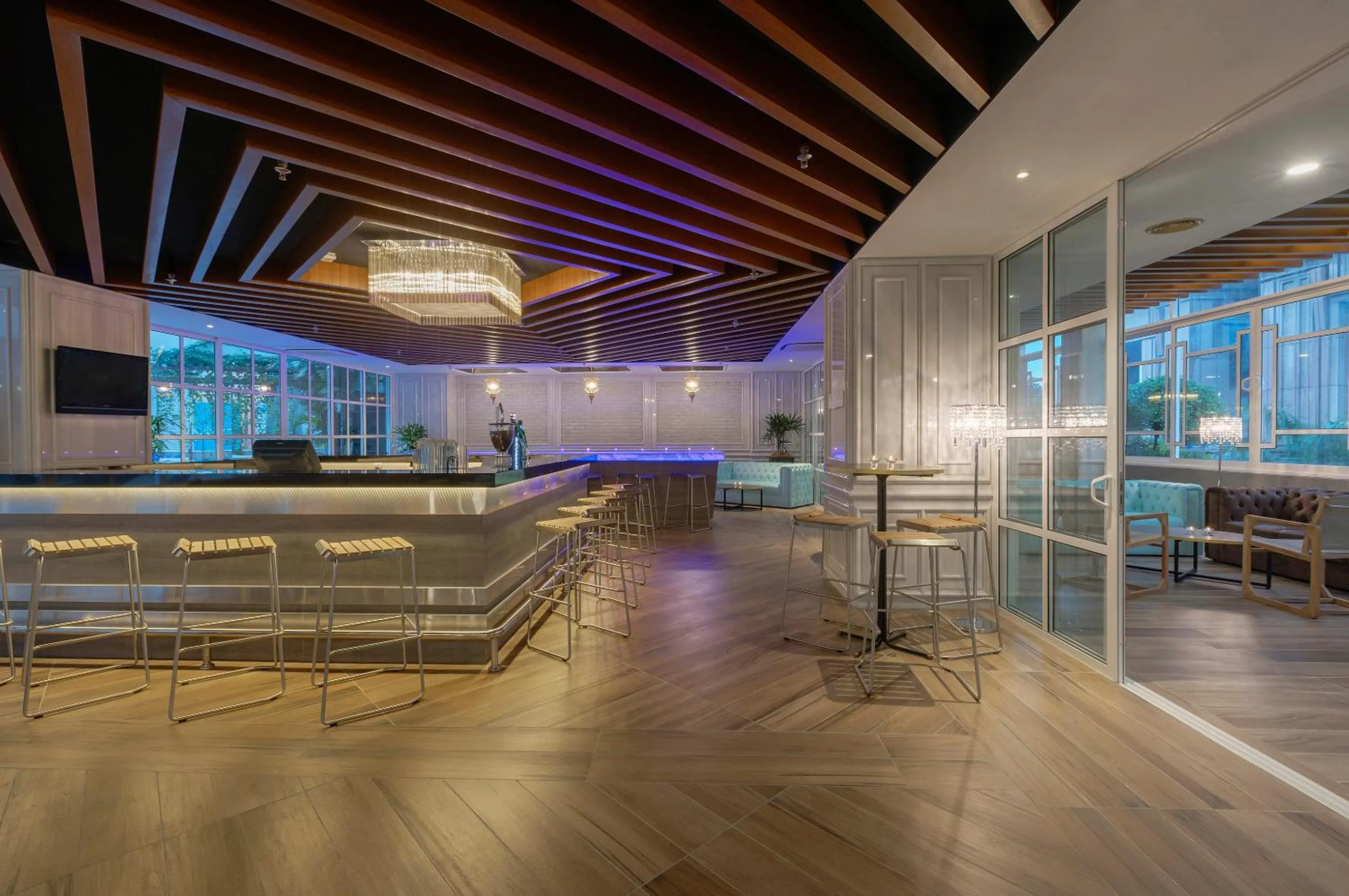 Restaurant/places to eat in Meliá Kuala Lumpur