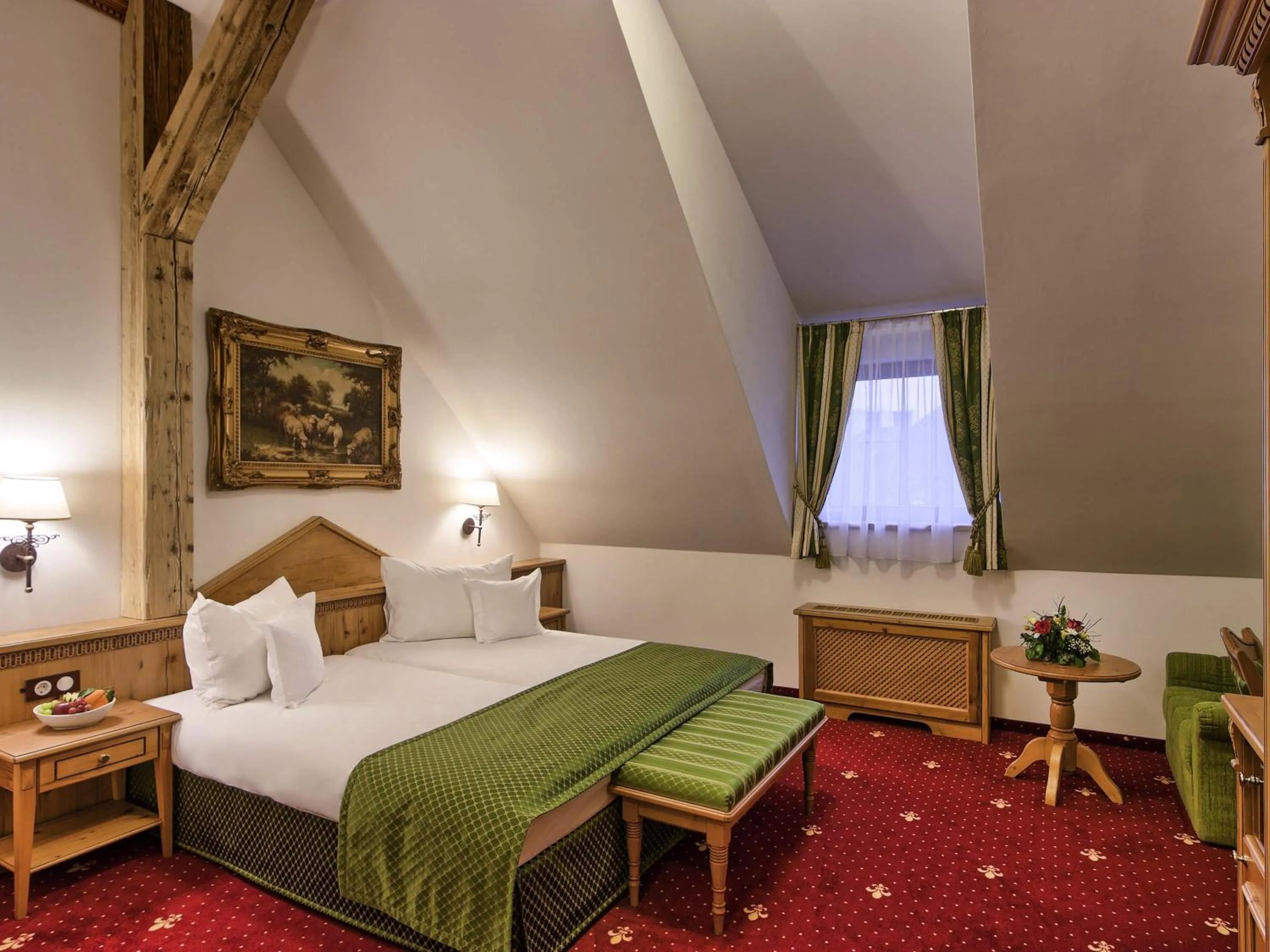 Bedroom, Bed in Mercure Sighisoara Binderbubi Hotel & Spa