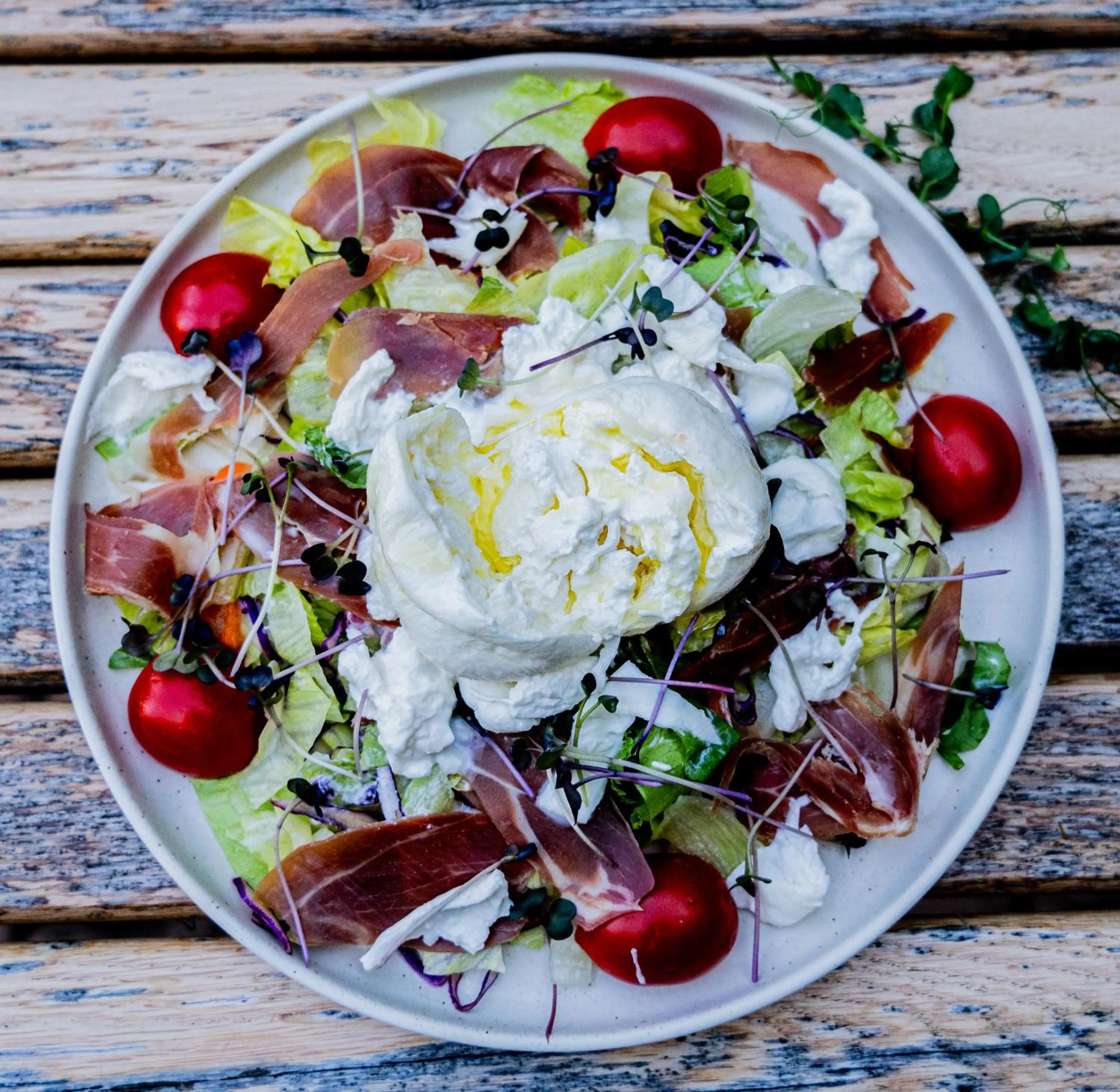 Restaurant/places to eat in Mercure Sighisoara Binderbubi Hotel & Spa