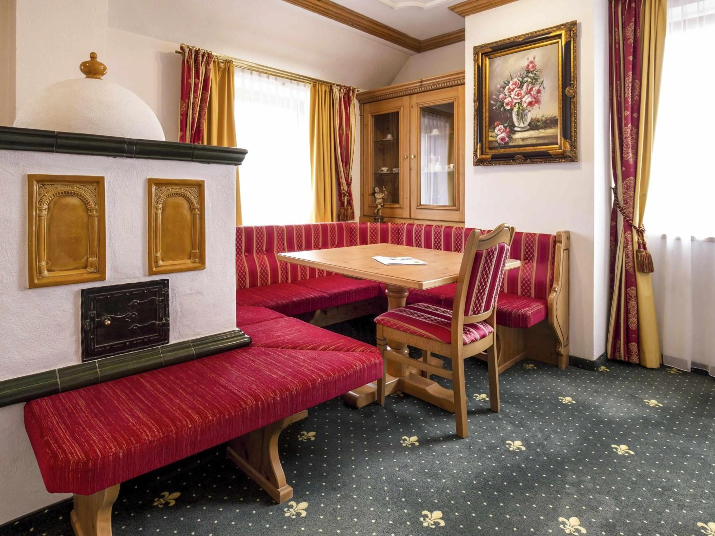 Bedroom in Mercure Sighisoara Binderbubi Hotel & Spa