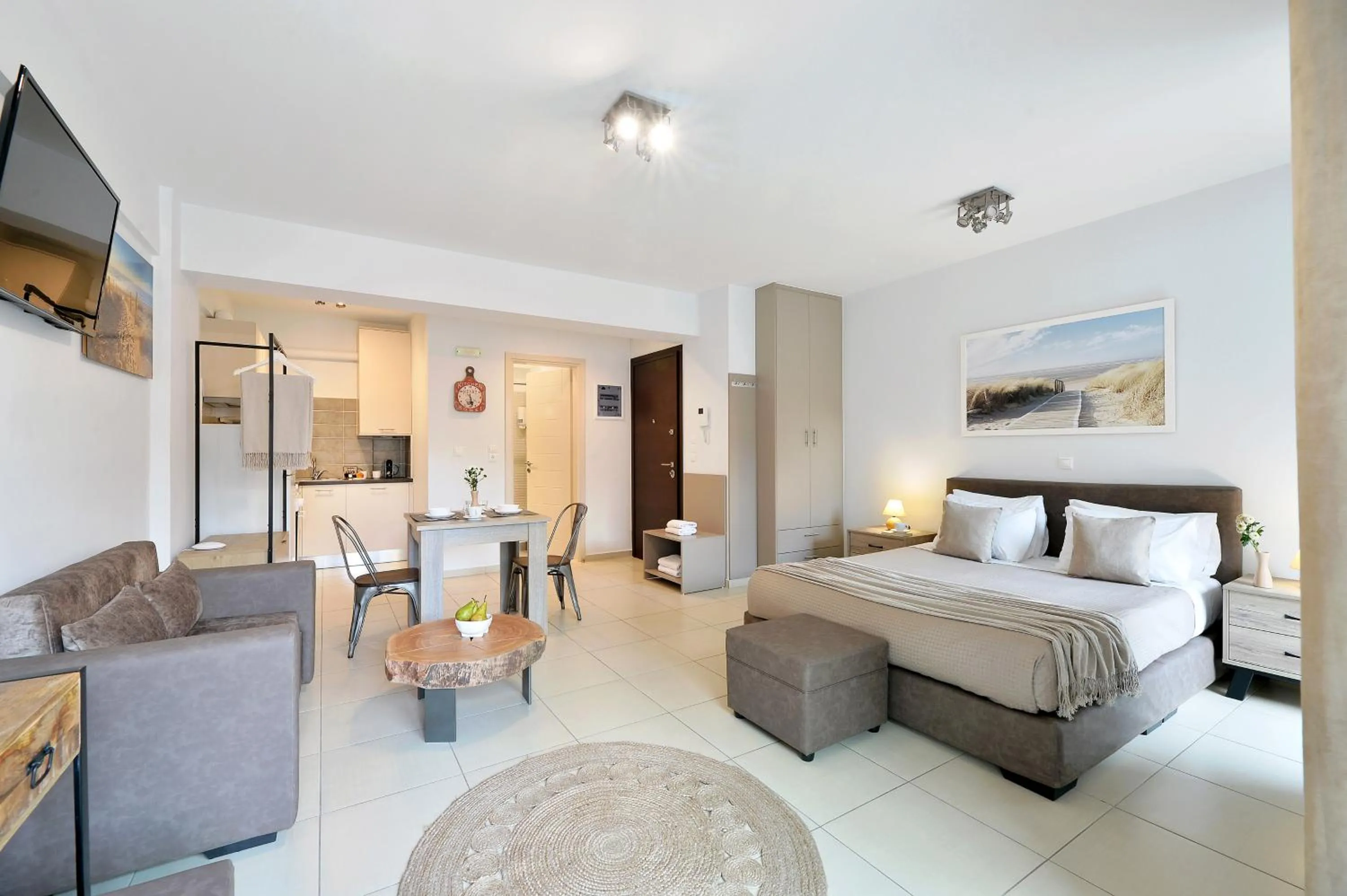 Bed in Alekos Apartments 1 - Νetflix & Comfort