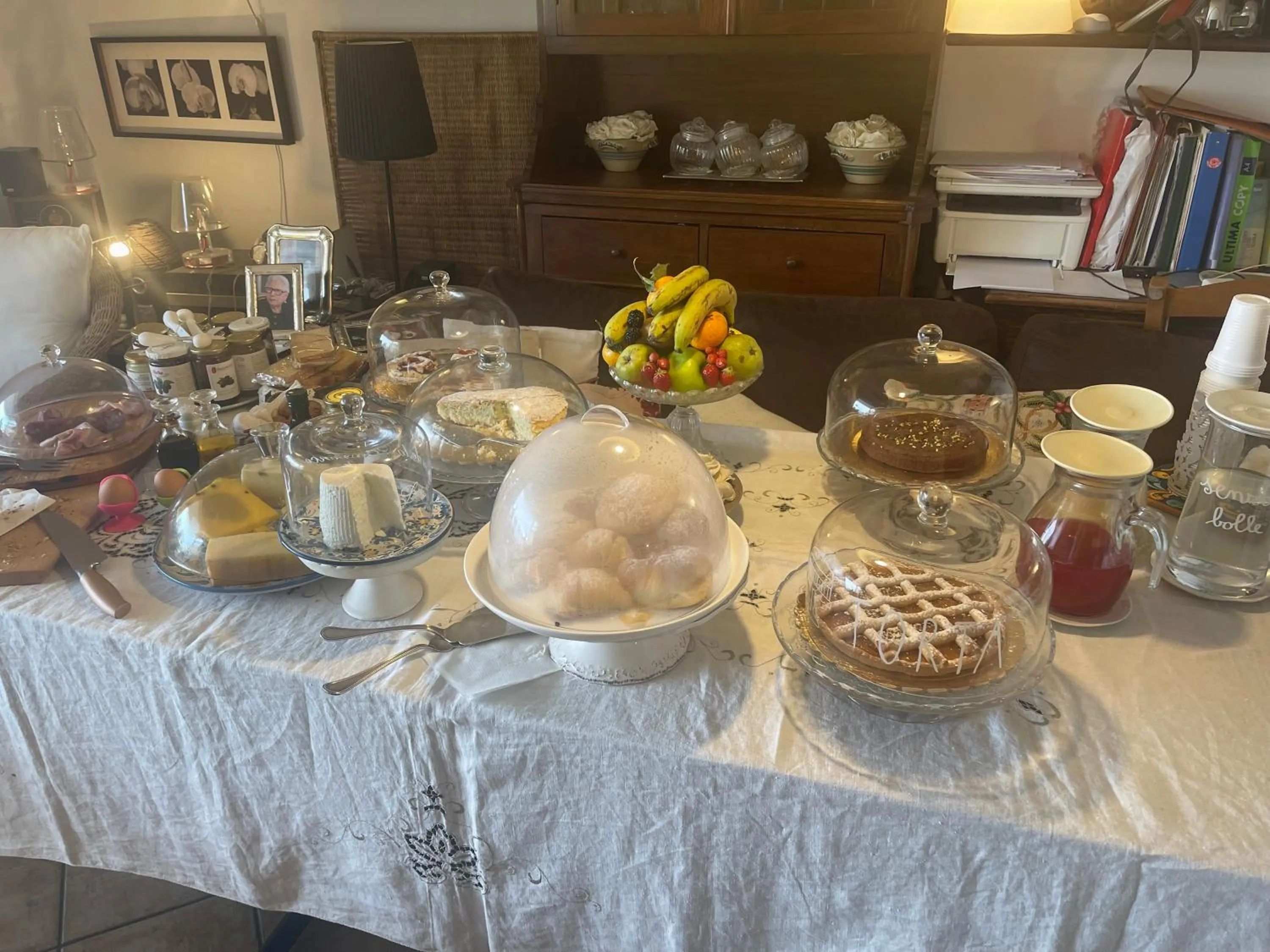 Kitchen or kitchenette in Casa tipica siciliana patronale home BedandBreakfast TreMetriSoprailCielo Camere con vista, colazione interna in terrazzo panoramico
