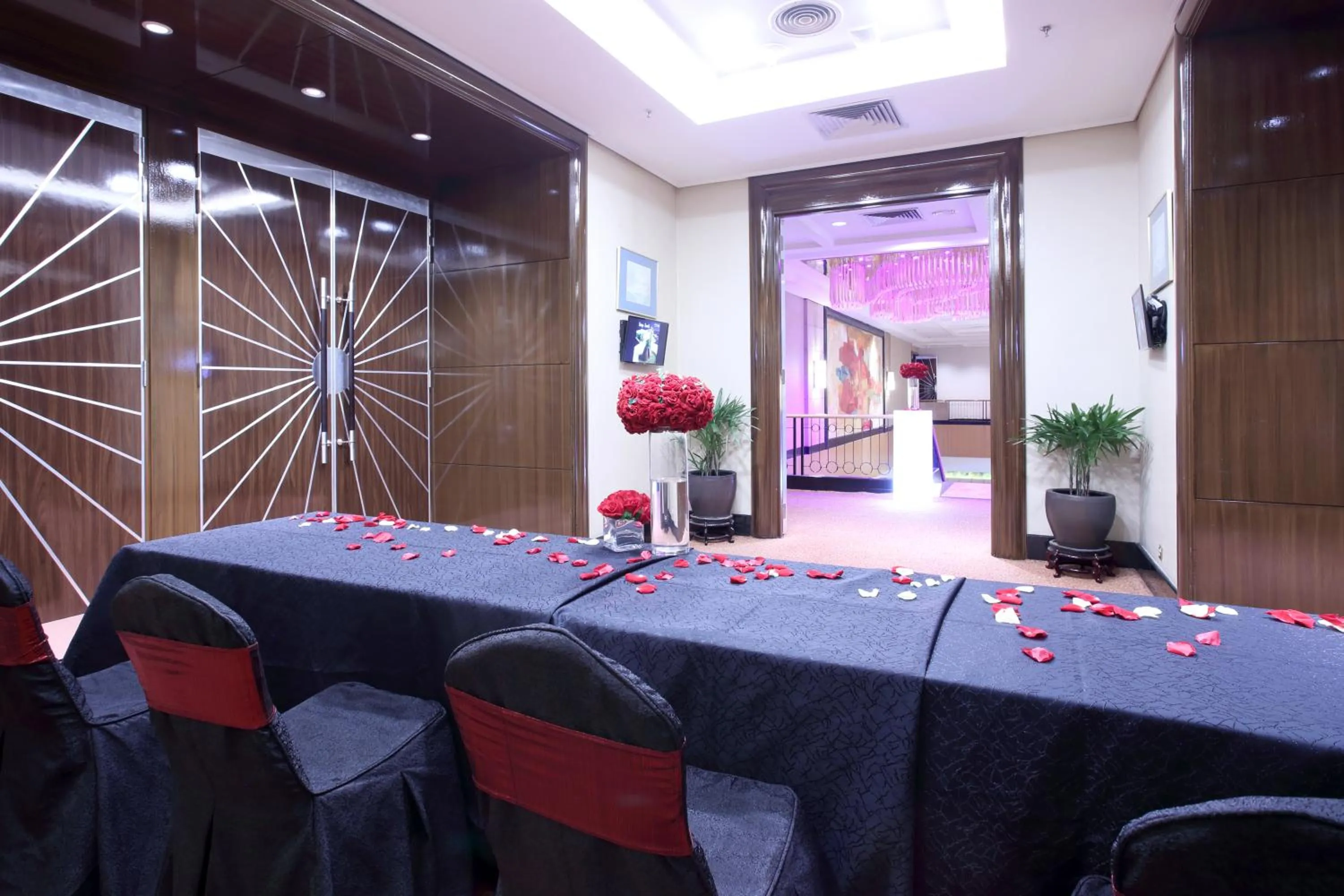 Business facilities in Corus KLCC