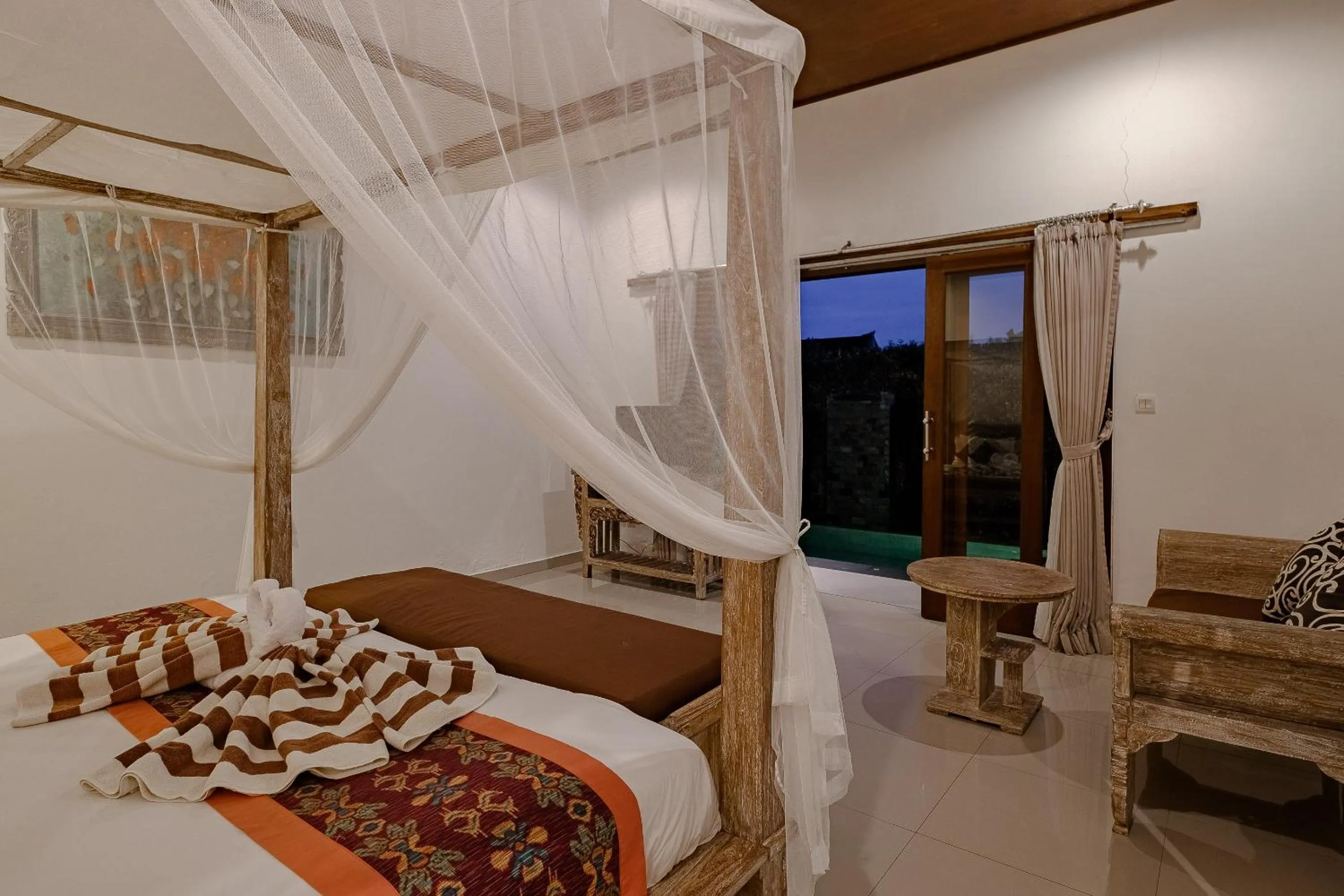 Bed in Pratiwi Ubud Villa